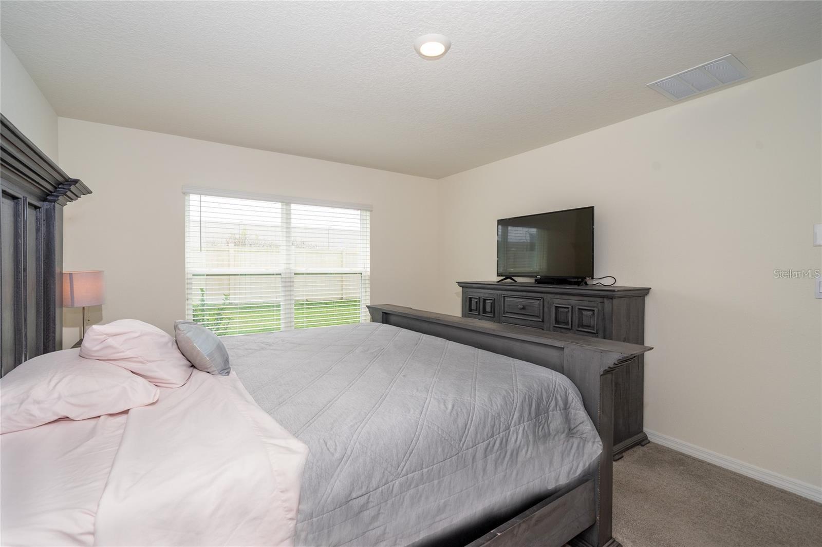 7590 BROAD POINTE DR — photo 17