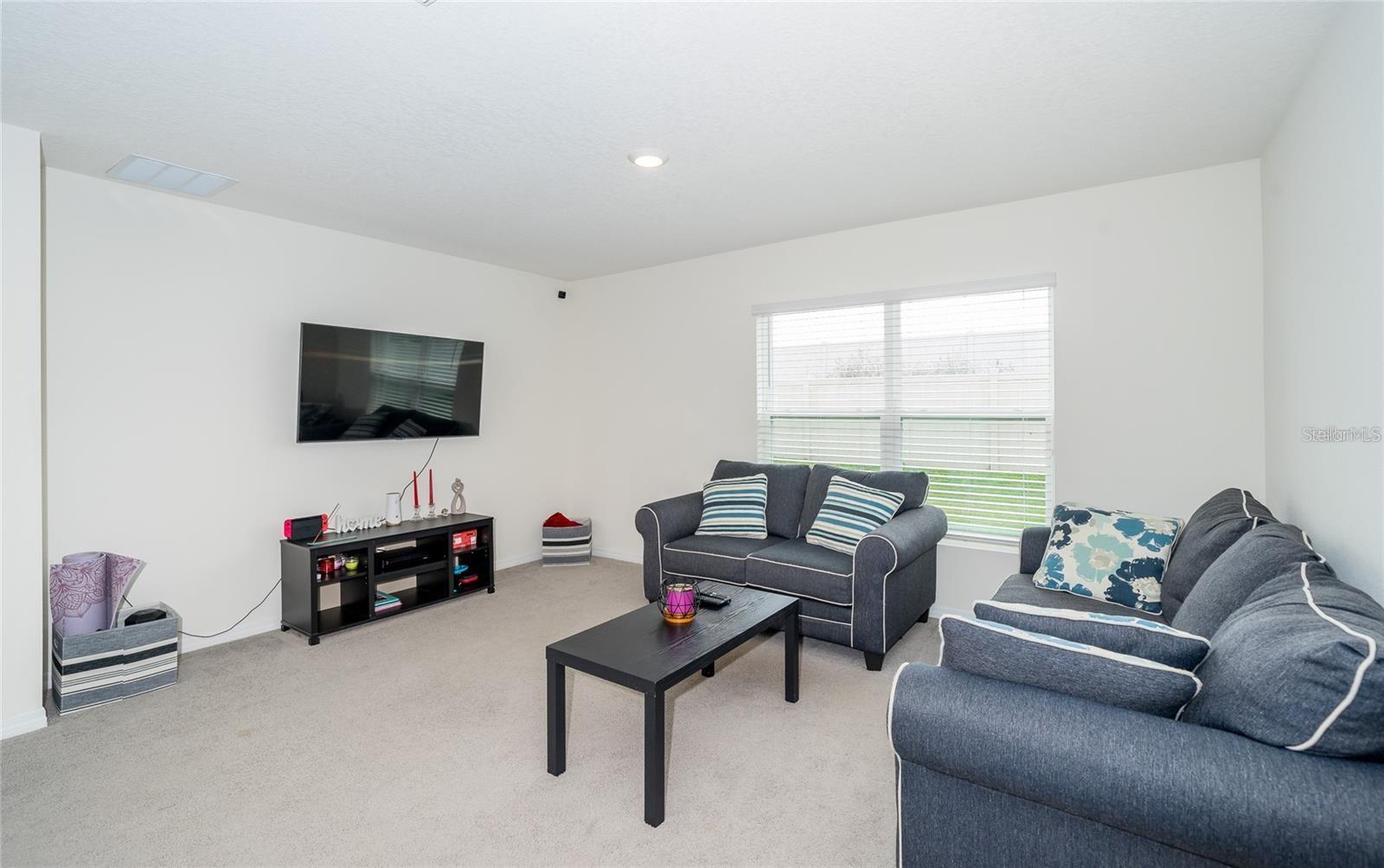 7590 BROAD POINTE DR — photo 11