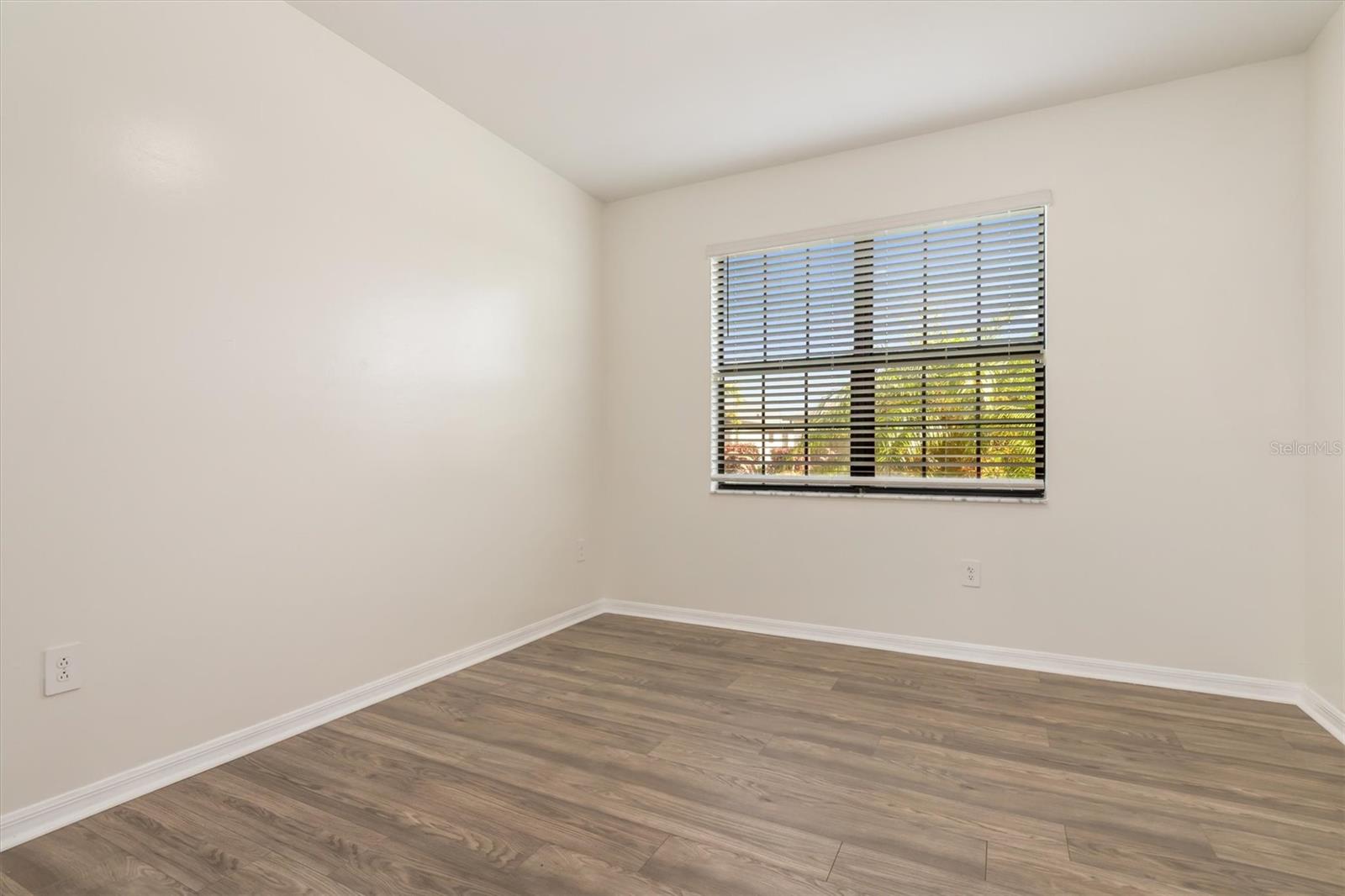11125 BALFOUR ST — photo 21