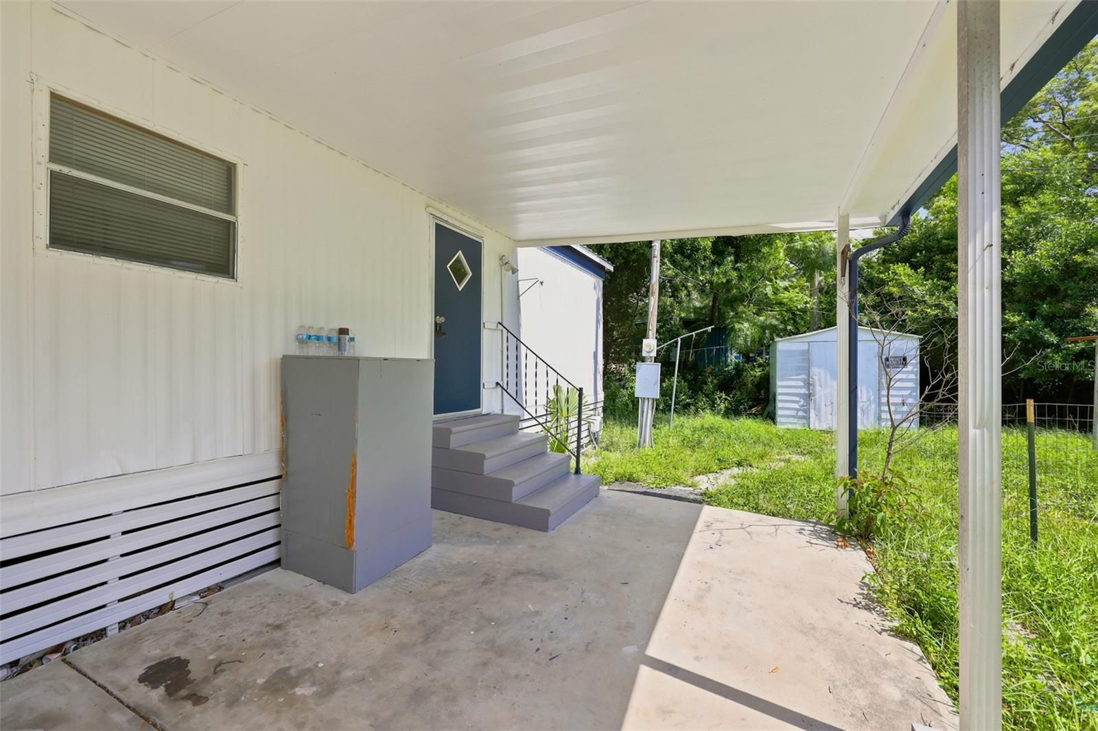 7205 COMMONS BLVD — photo 2