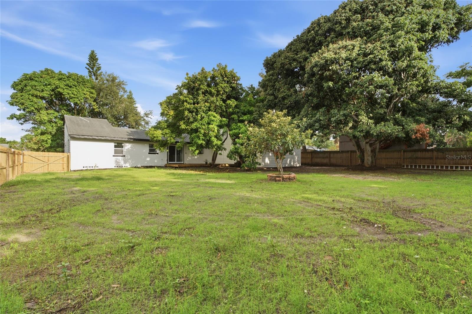 809 WOODCREST AVE — photo 29