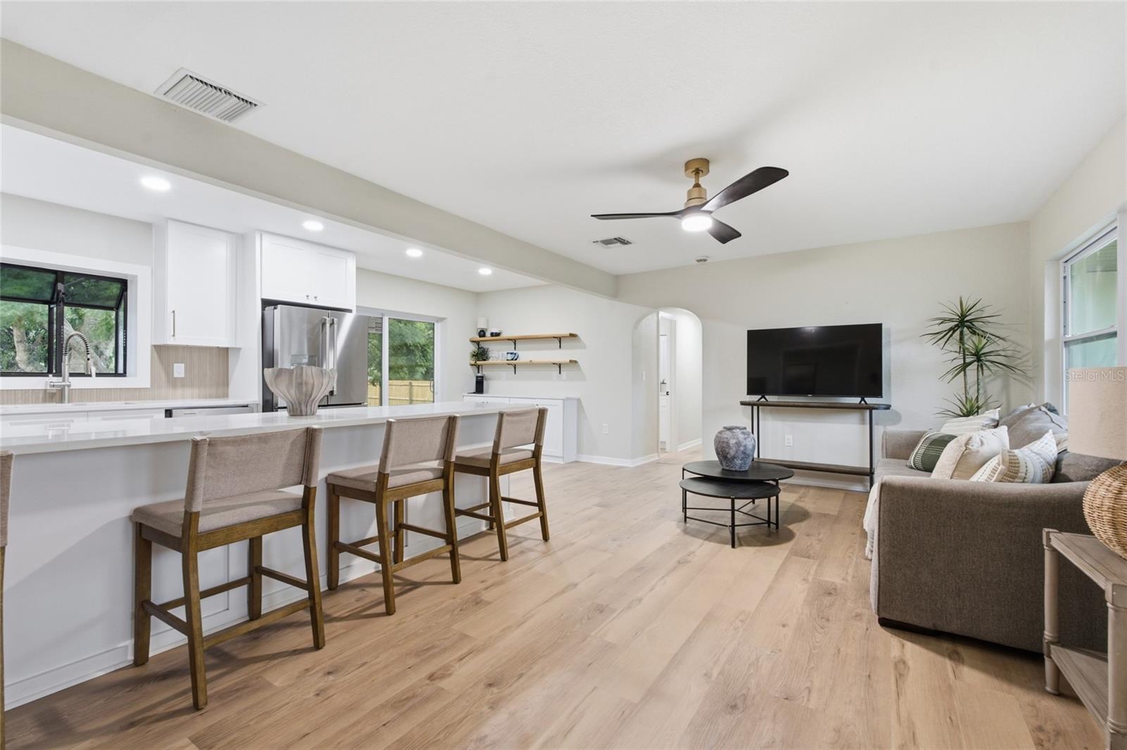 809 WOODCREST AVE — photo 5