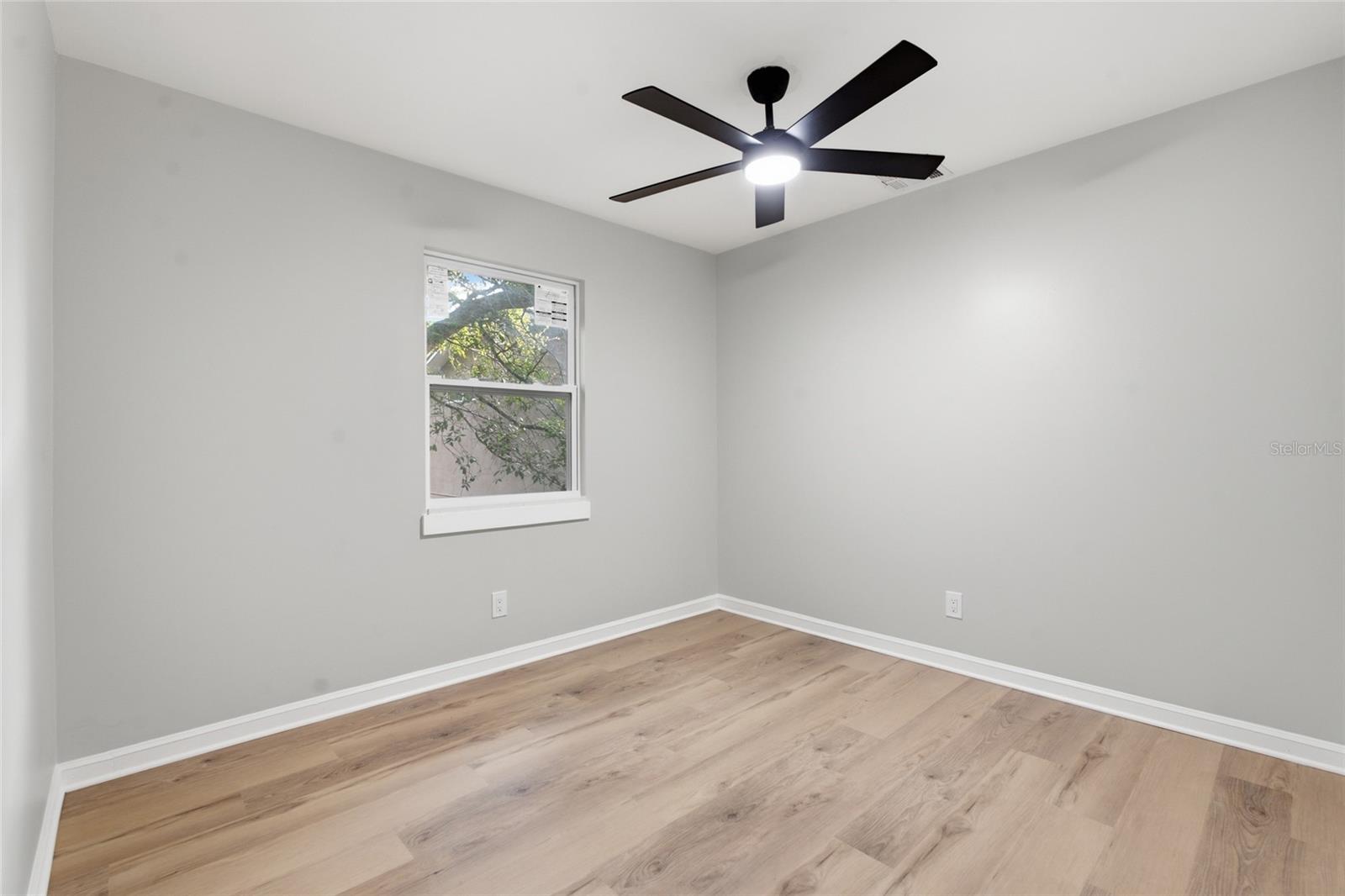 809 WOODCREST AVE — photo 26