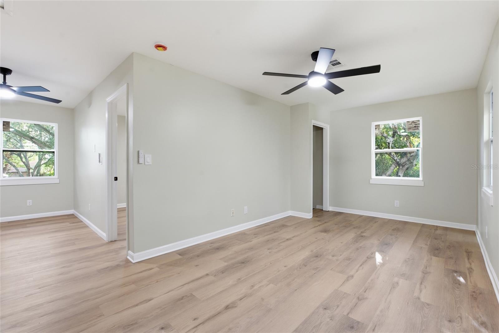 809 WOODCREST AVE — photo 24