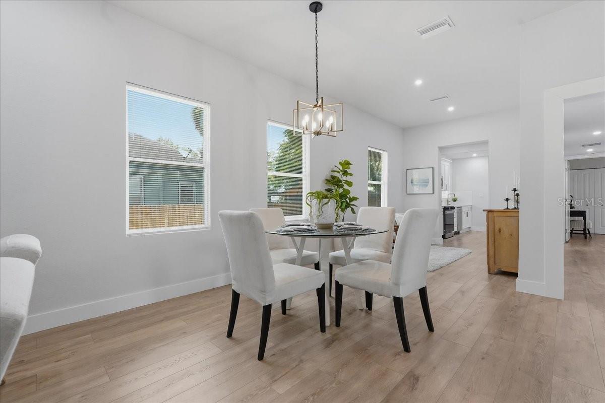 3705 N HIGHLAND AVE — photo 14