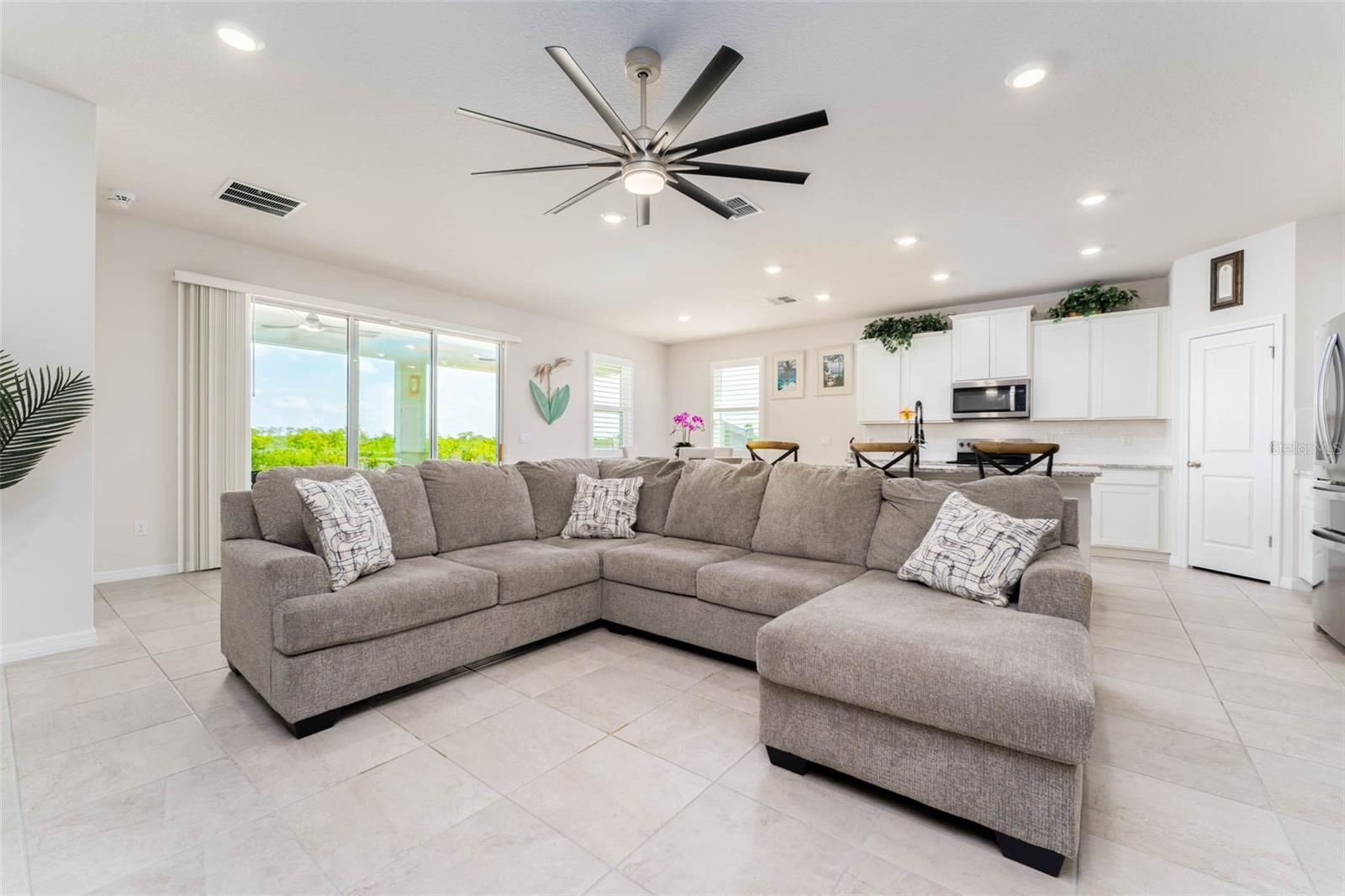 3719 LIVELY CORAL PL — photo 3