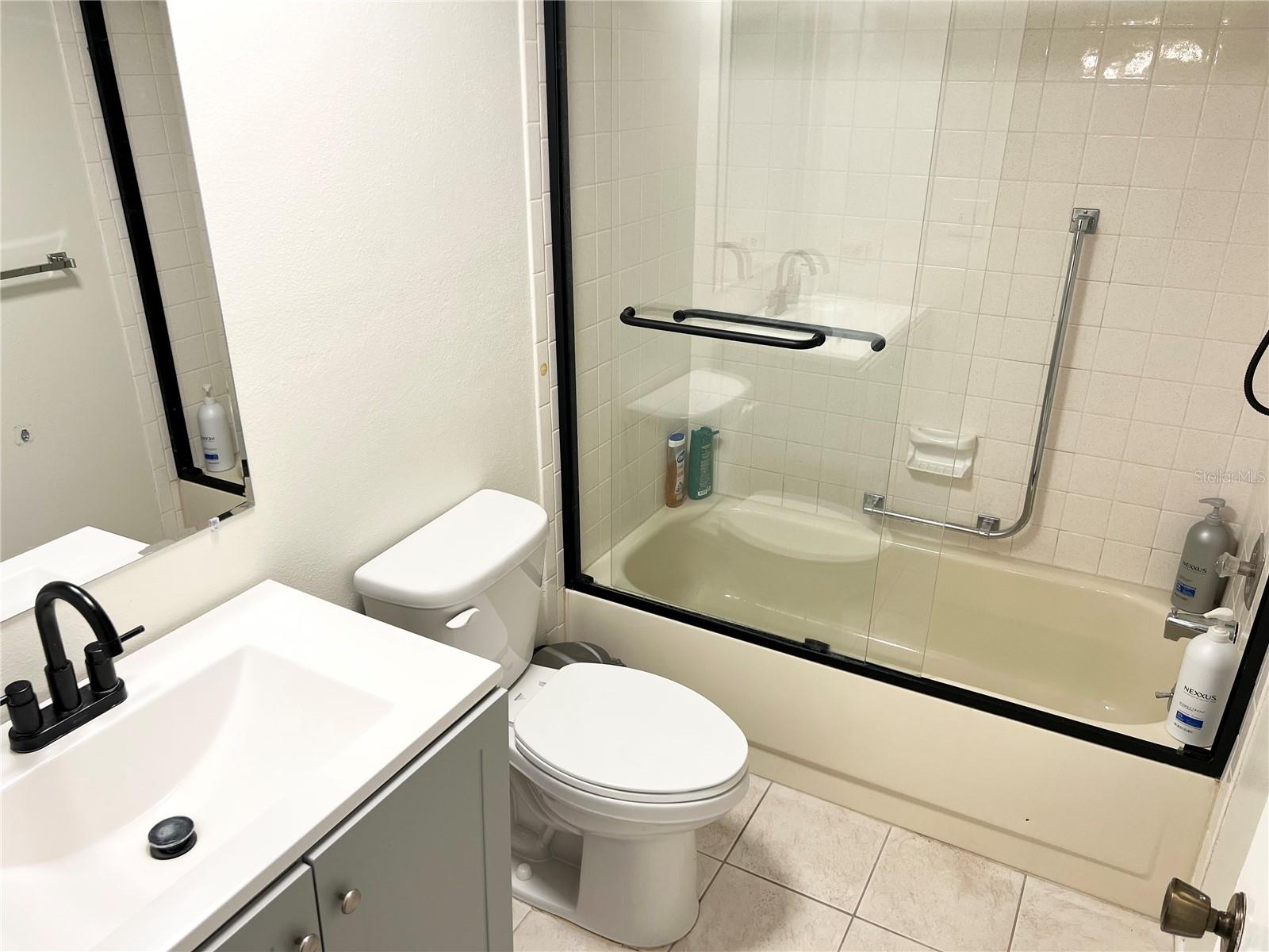 2297 LARK CIR E #C — photo 18