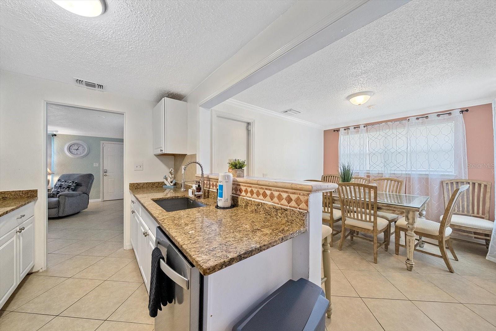 2135 LEE LN — photo 13