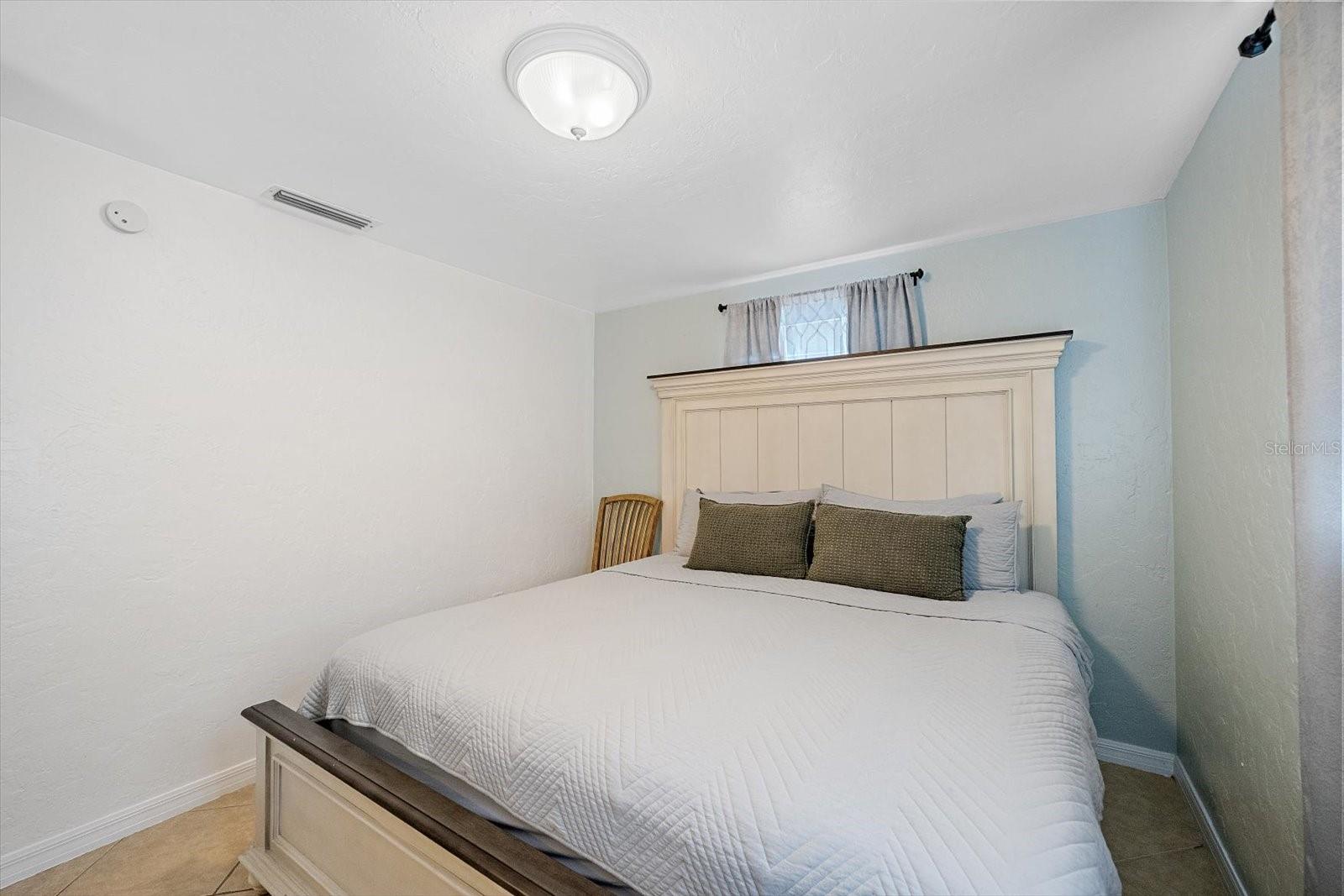 2135 LEE LN — photo 24