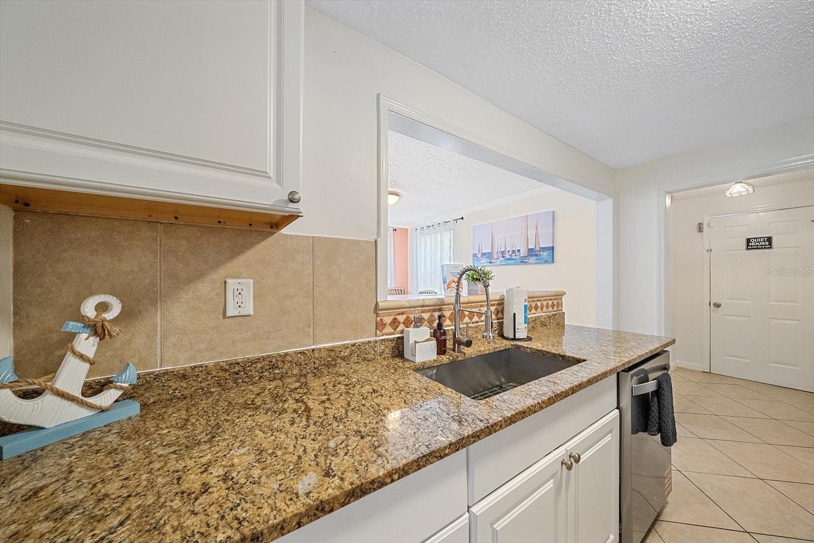 2135 LEE LN — photo 12