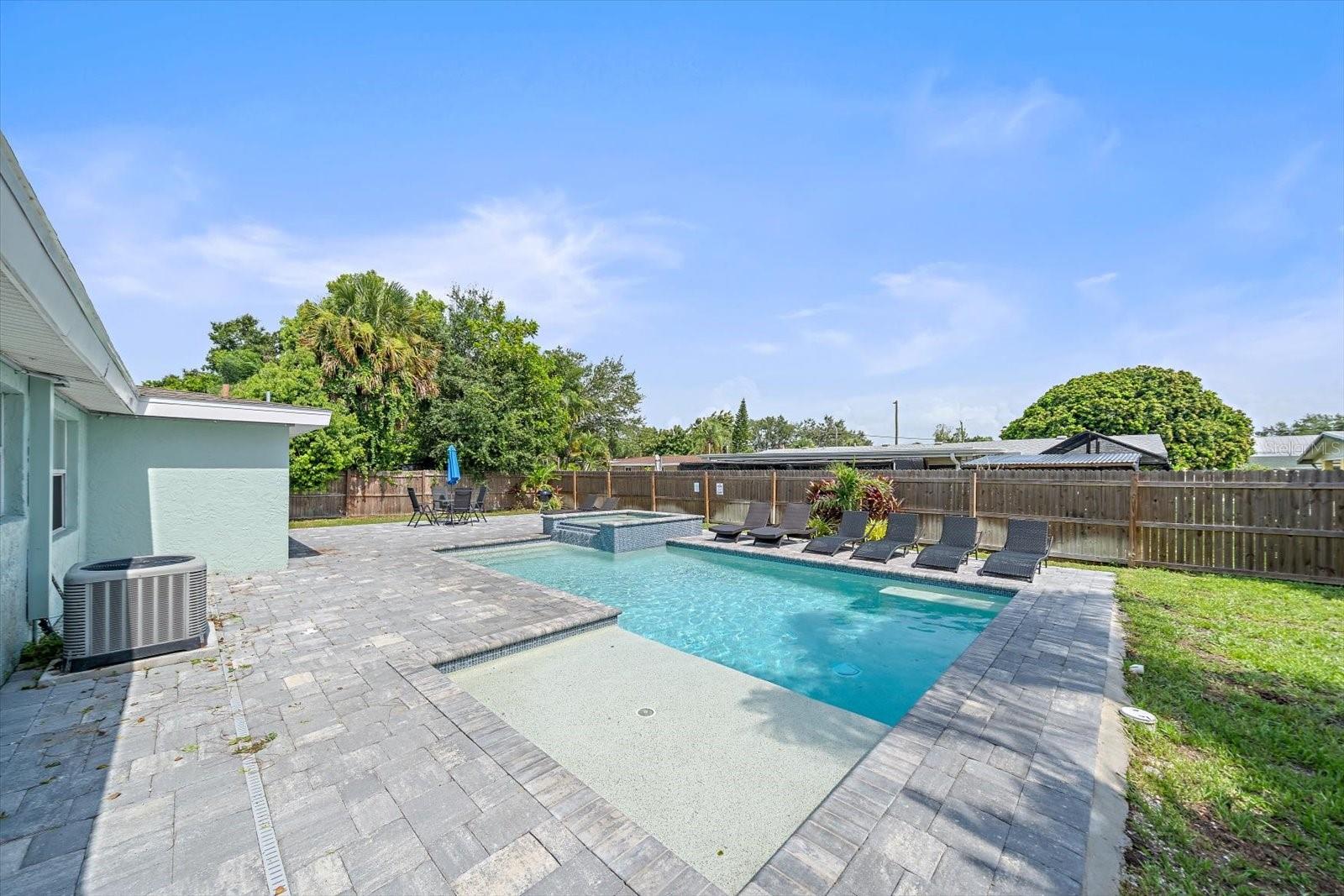 2135 LEE LN — photo 31