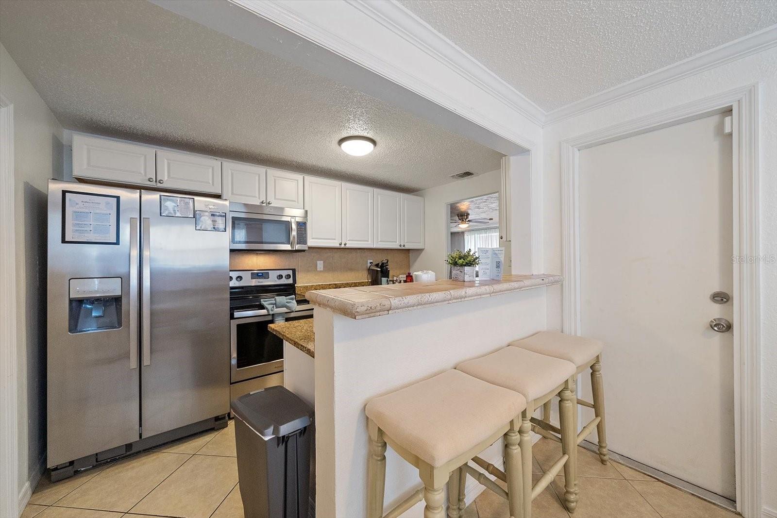 2135 LEE LN — photo 3