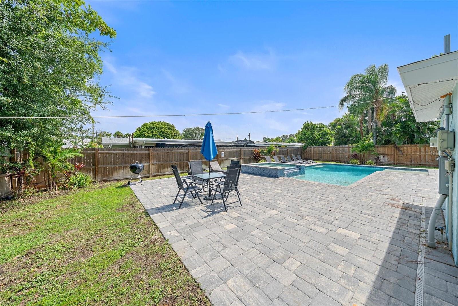 2135 LEE LN — photo 28