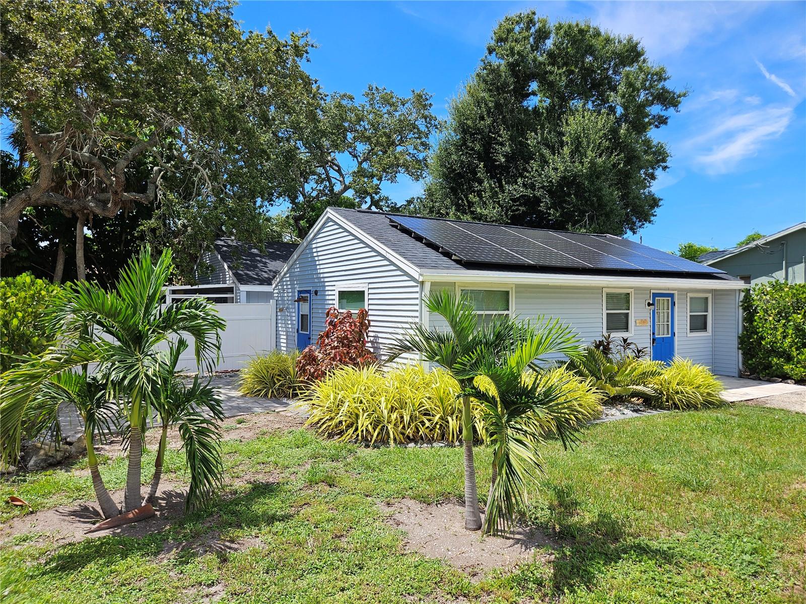 5042 LINDA ST #A — photo 2