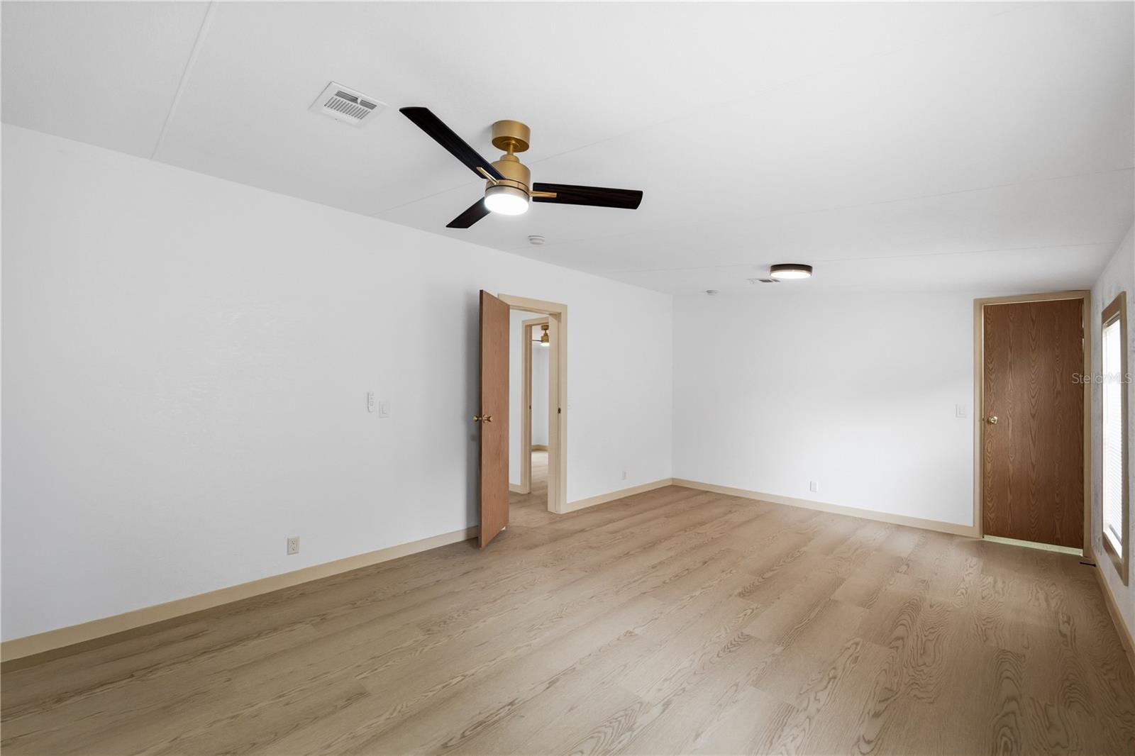 8726 N MEADOWVIEW CIR — photo 23