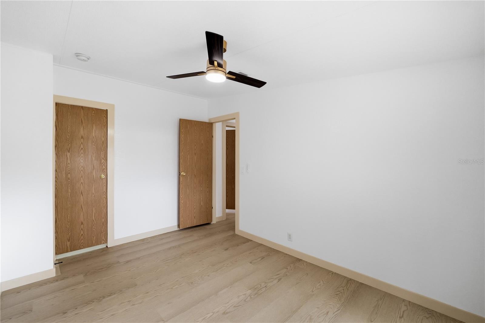 8726 N MEADOWVIEW CIR — photo 21