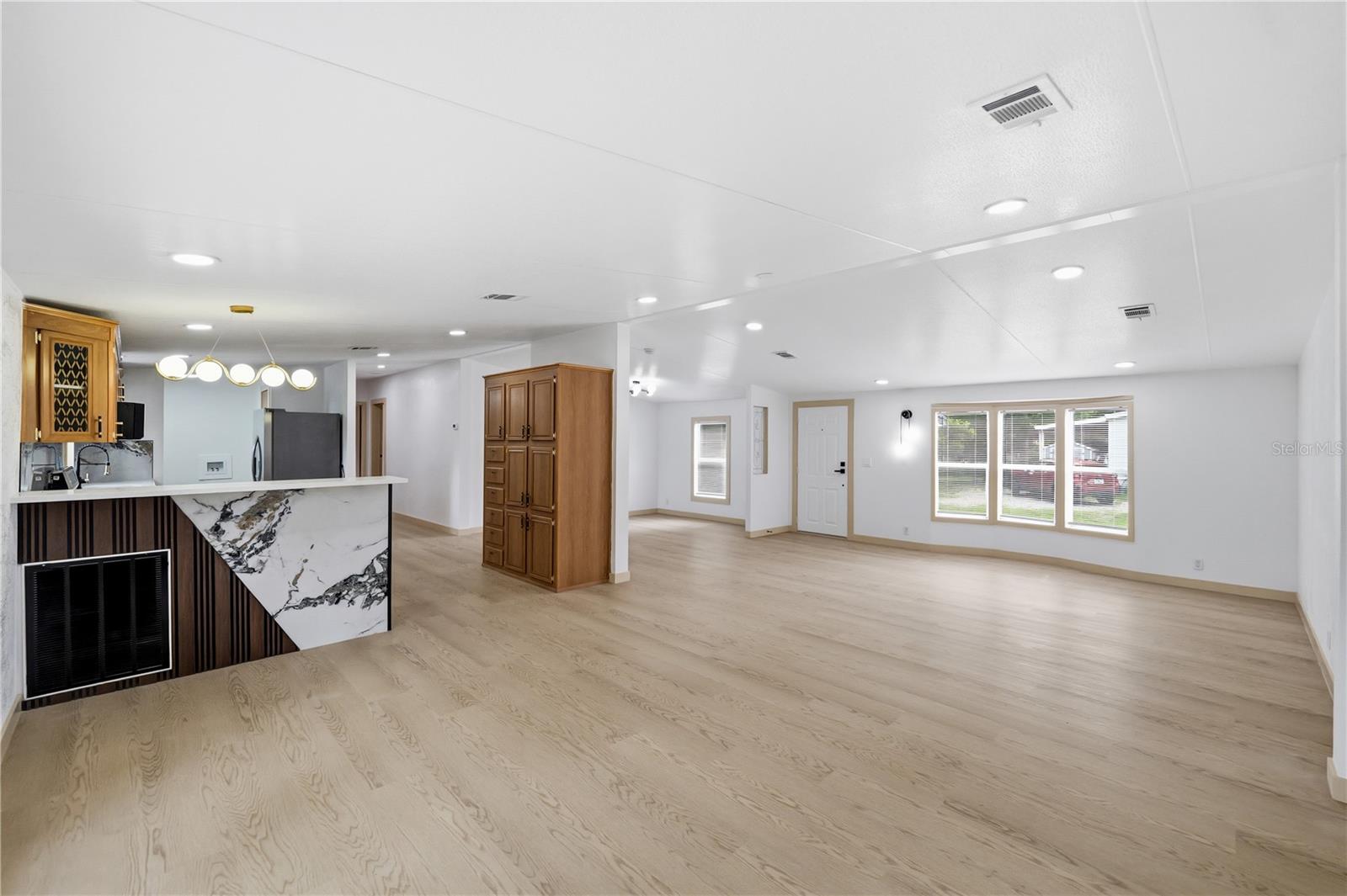 8726 N MEADOWVIEW CIR — photo 5