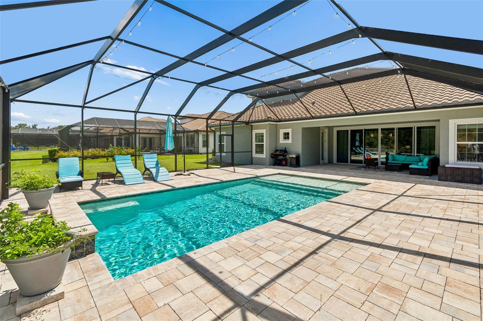 10597 MEADOWRUN DR — photo 9