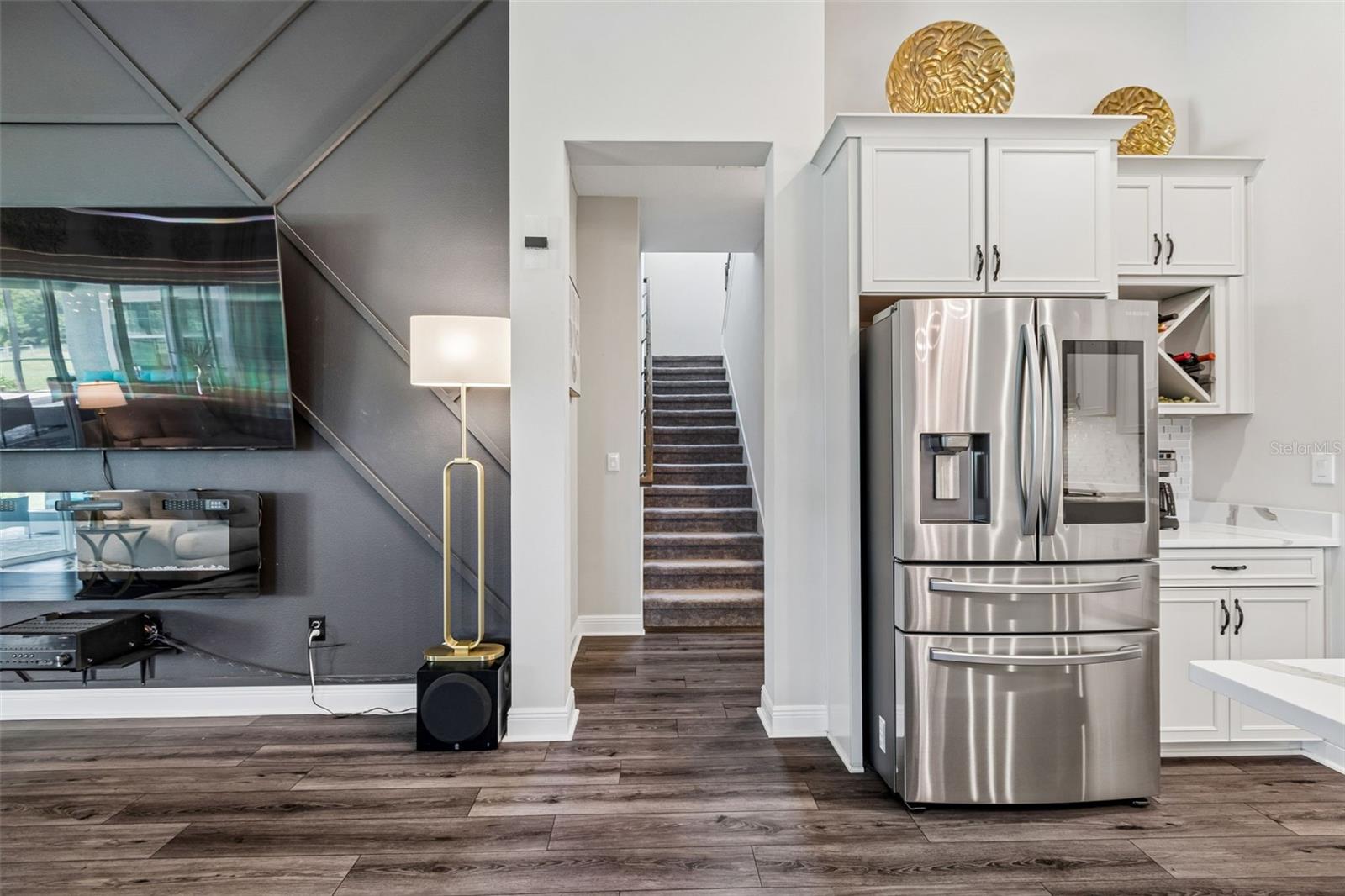 10597 MEADOWRUN DR — photo 29