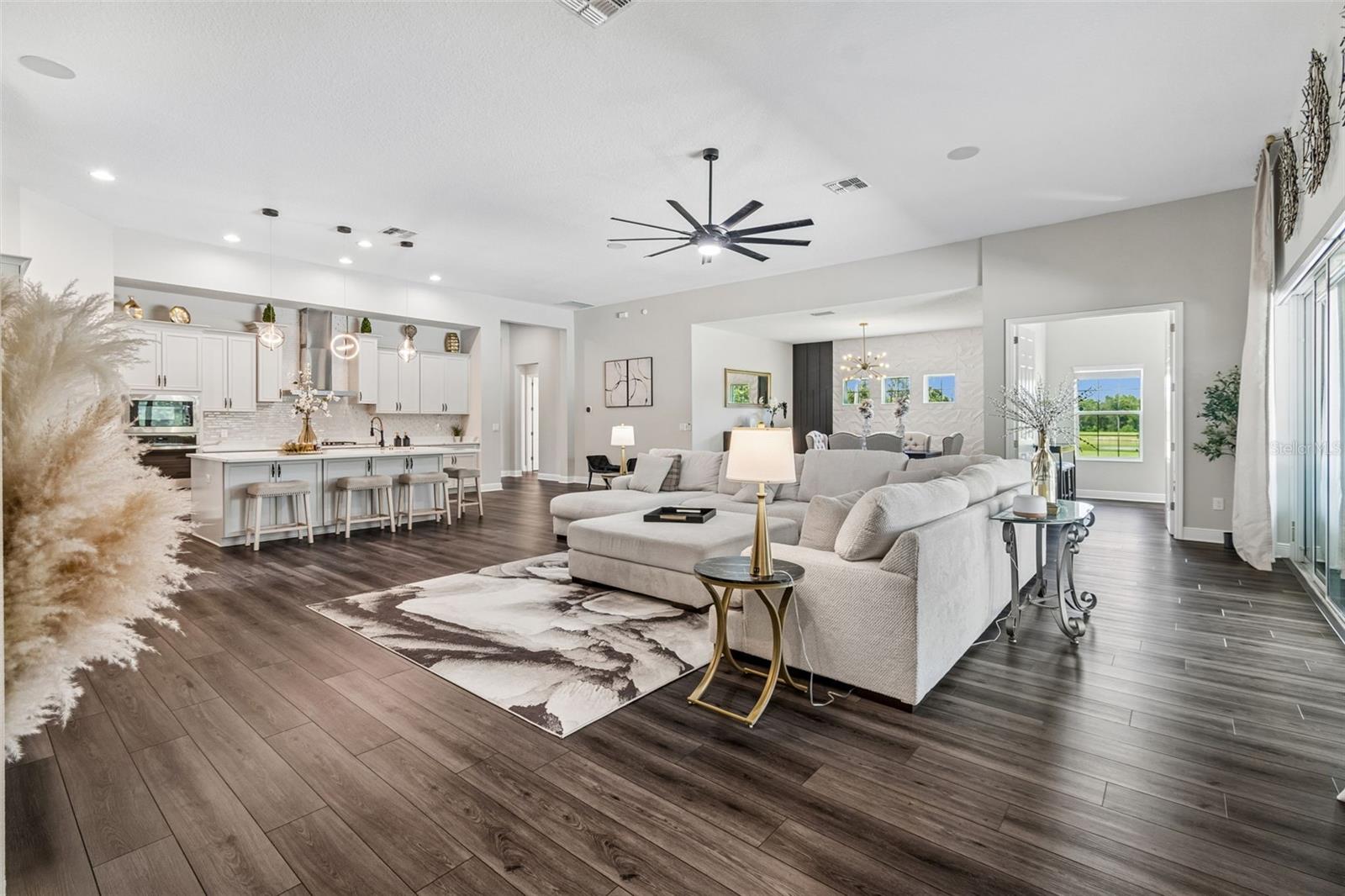 10597 MEADOWRUN DR — photo 21