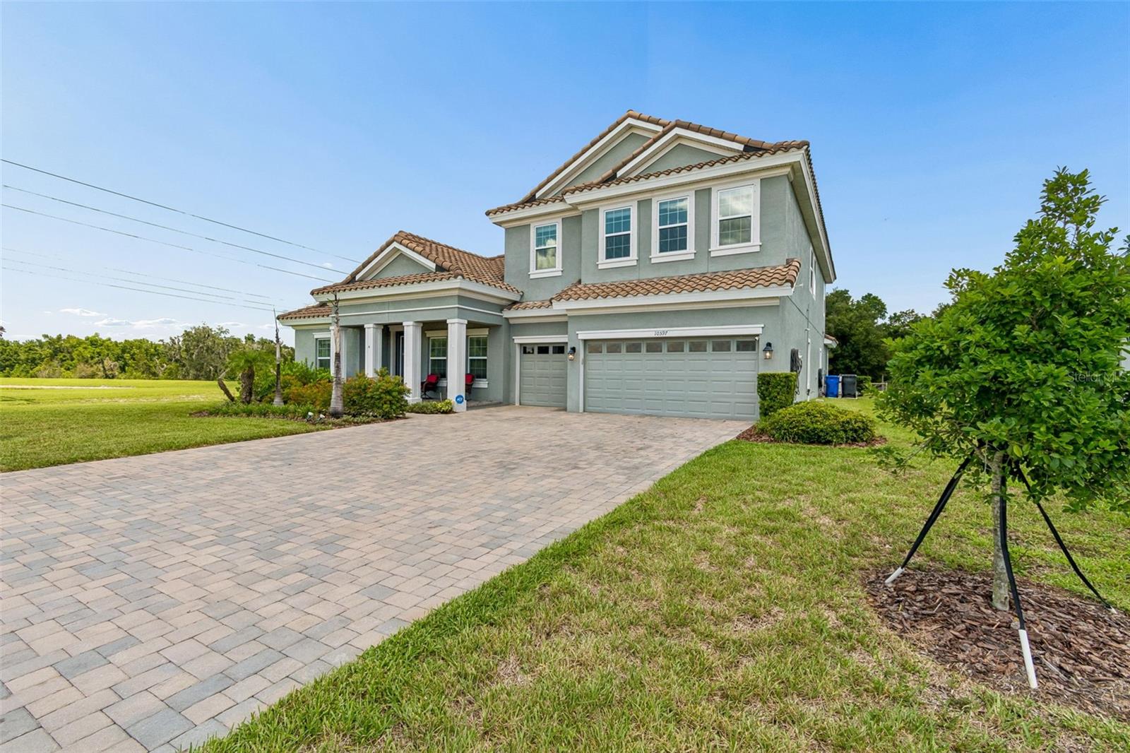 10597 MEADOWRUN DR — photo 2