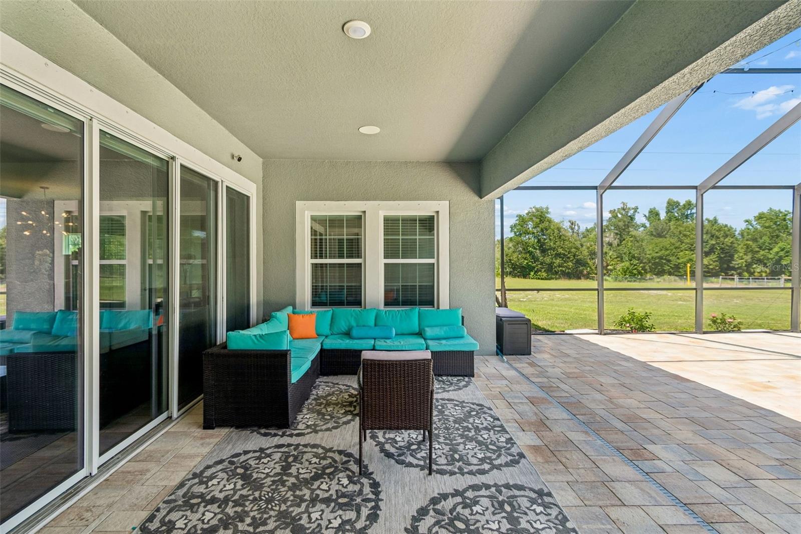 10597 MEADOWRUN DR — photo 6