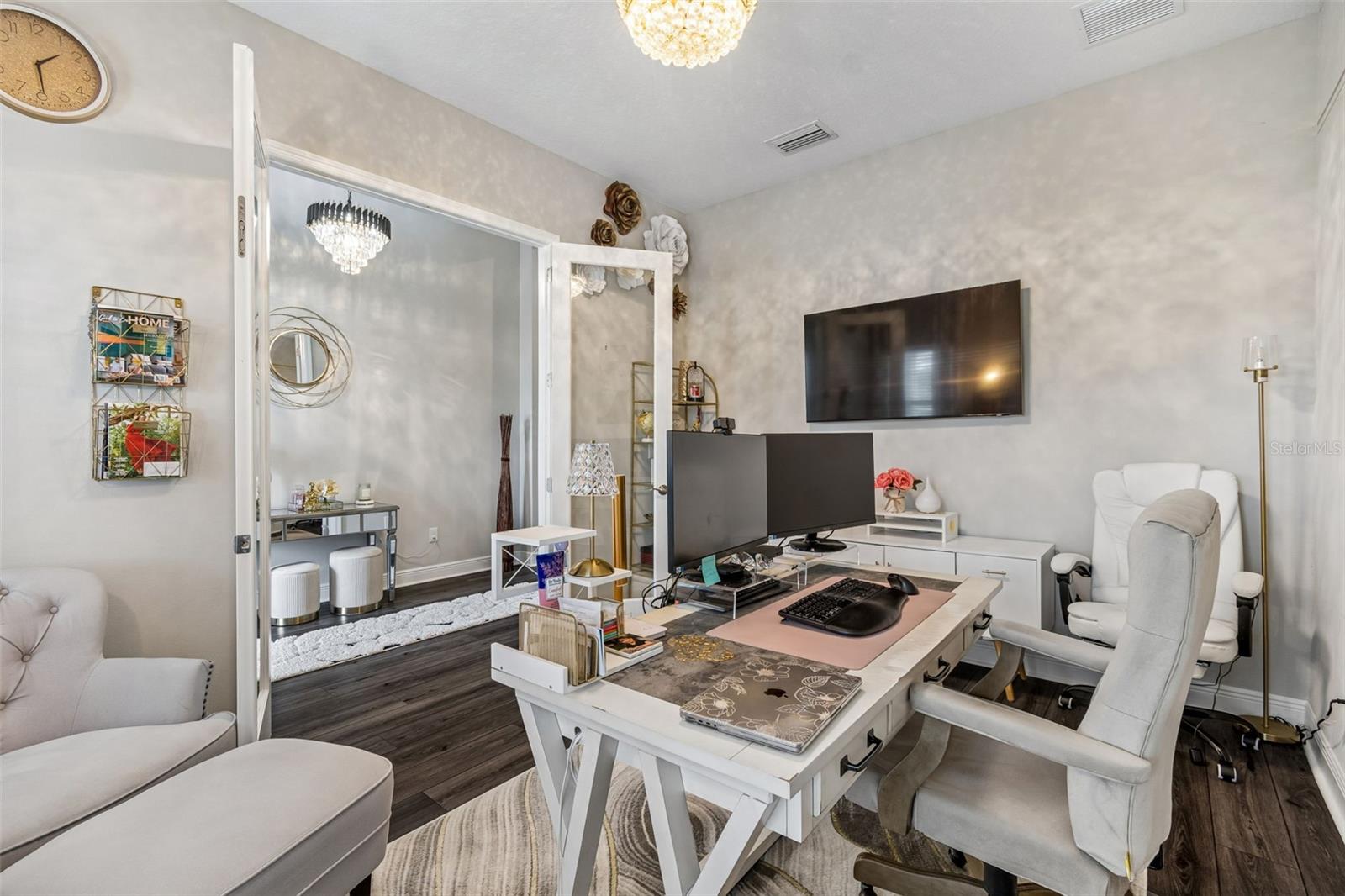 10597 MEADOWRUN DR — photo 17
