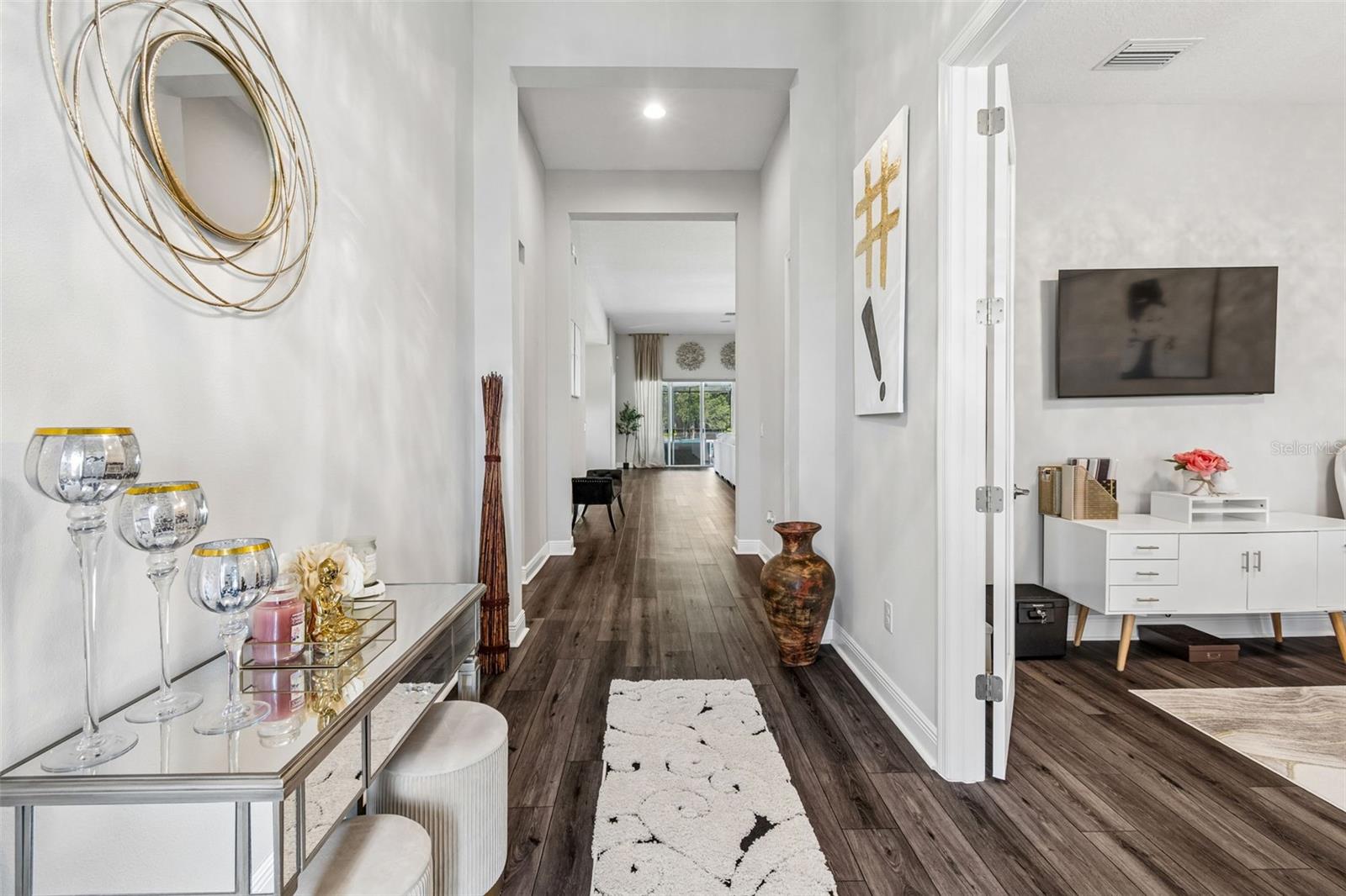 10597 MEADOWRUN DR — photo 14