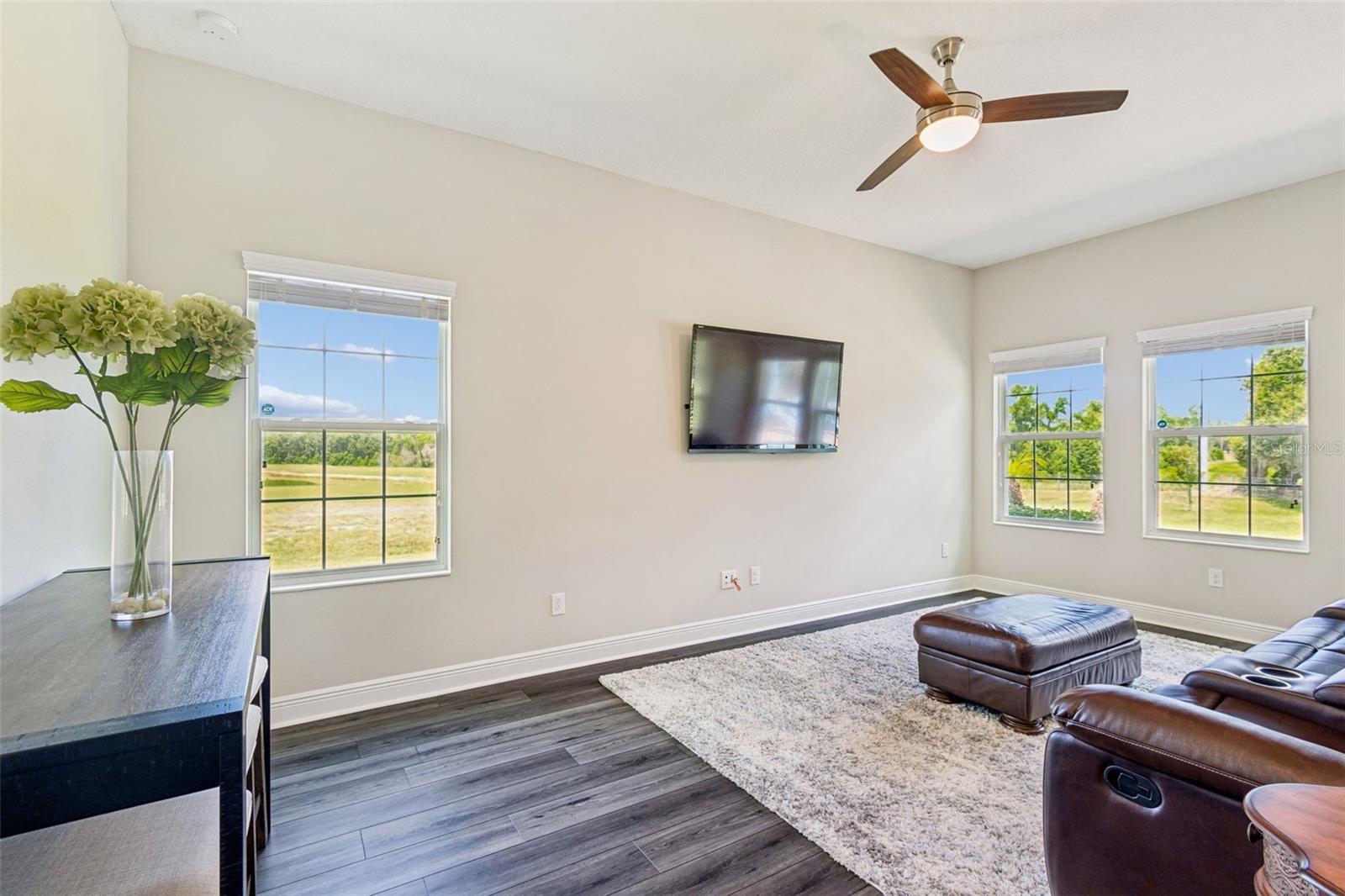10597 MEADOWRUN DR — photo 35
