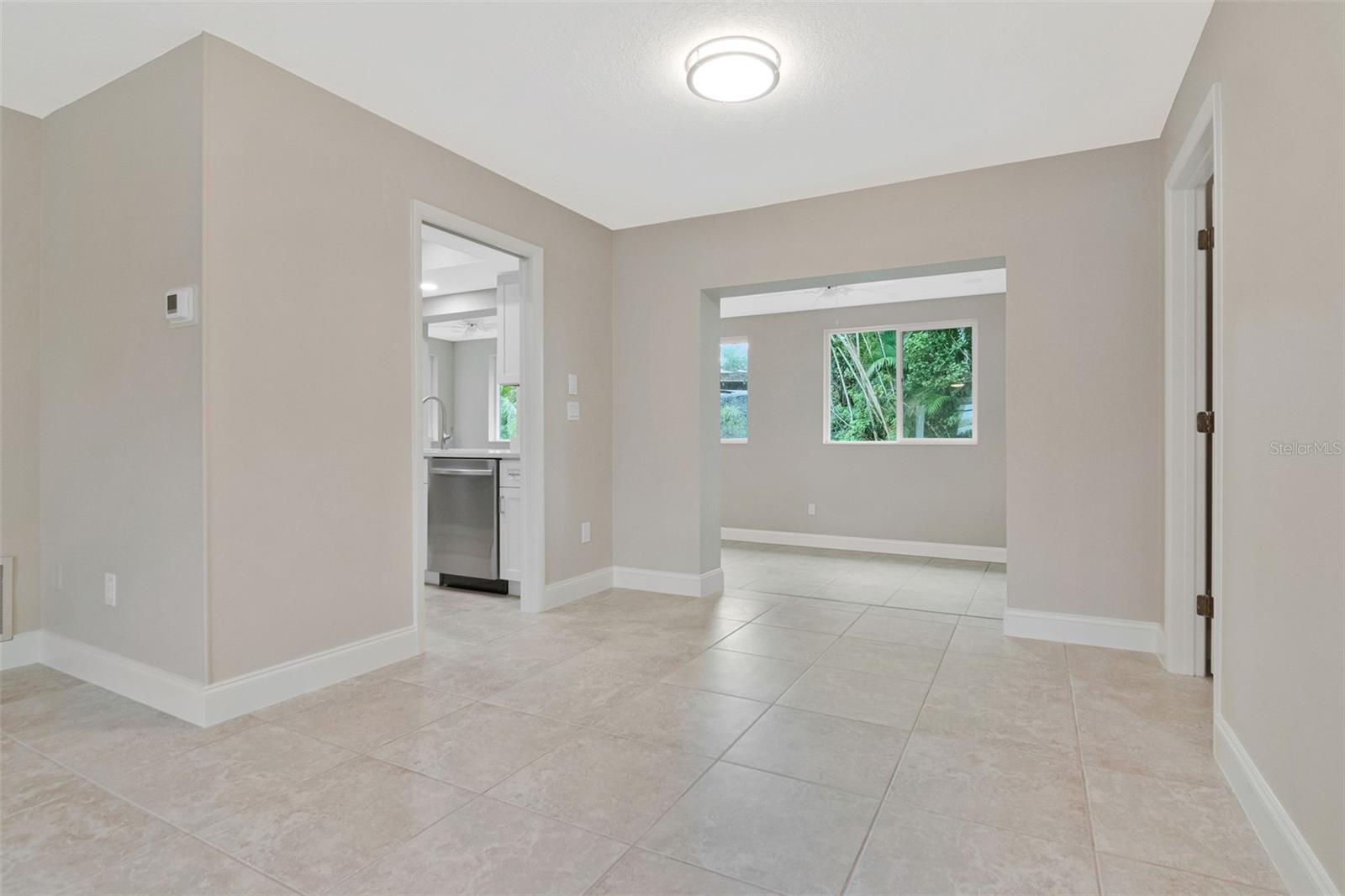 2958 DUNDEE DR — photo 9