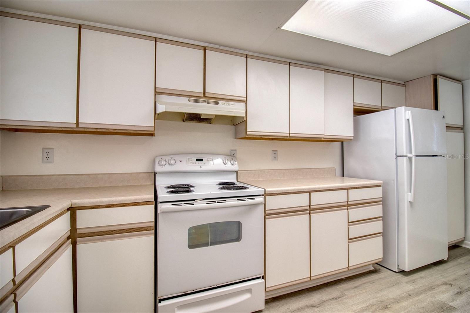 6334 NEWTOWN CIR #34B4 — photo 8