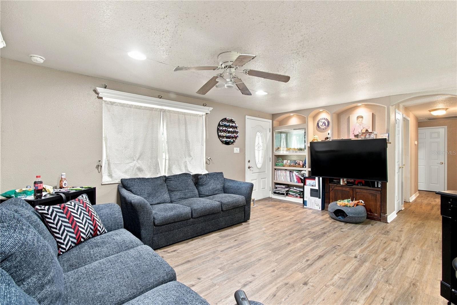 6929 BISHOP FRIER LN — photo 6