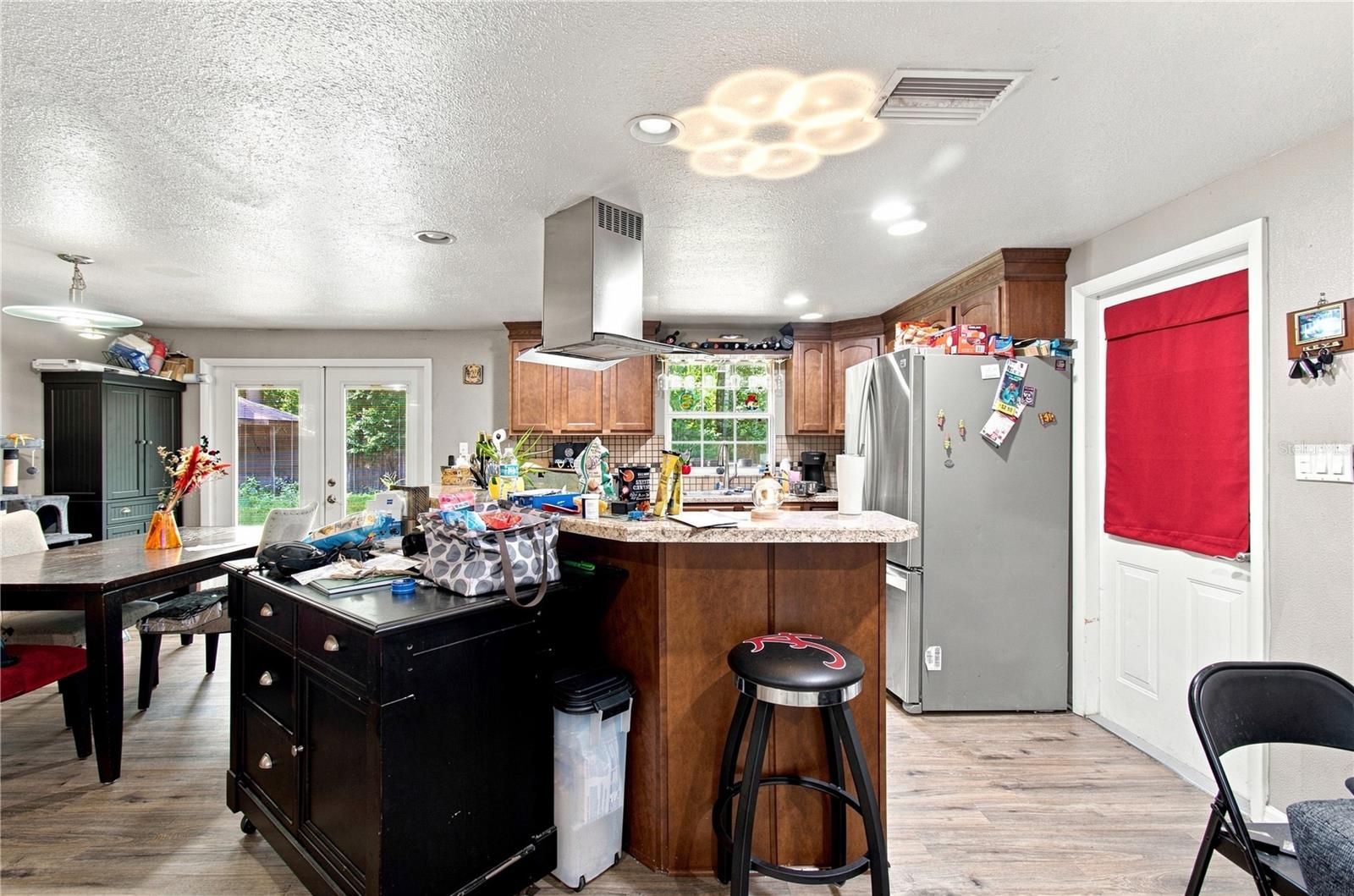 6929 BISHOP FRIER LN — photo 8