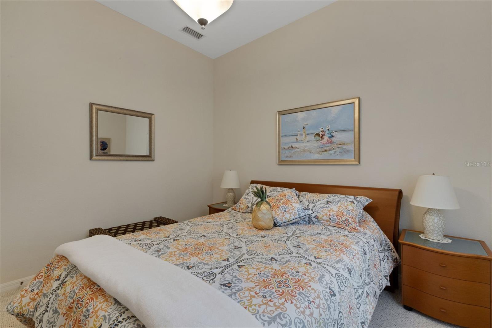 185 SAVONA WAY — photo 34