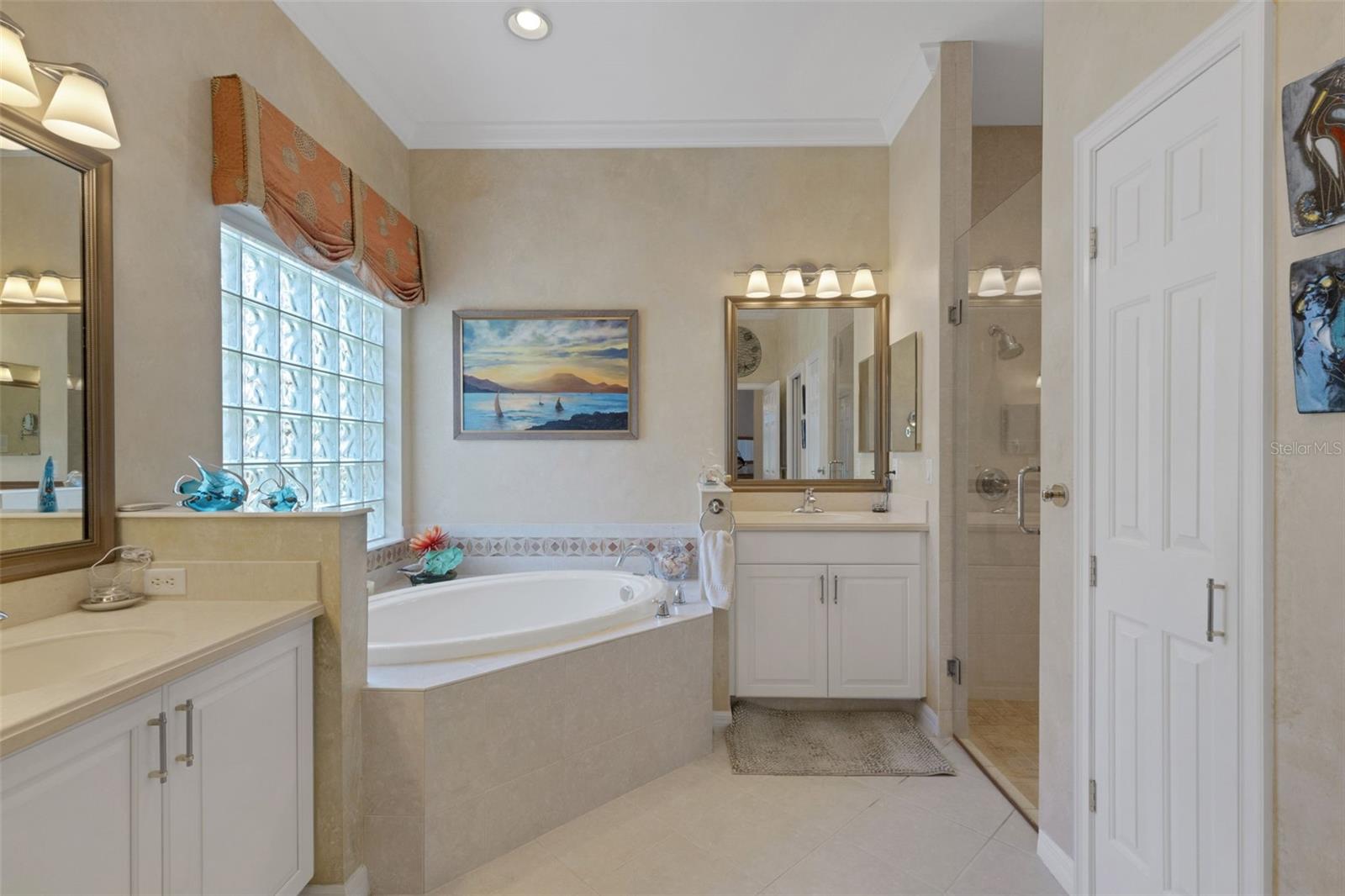 185 SAVONA WAY — photo 30