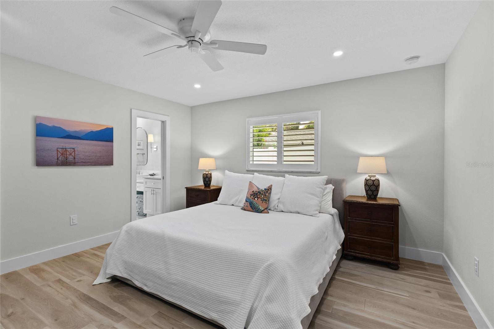 801 EDGEMERE LN — photo 16