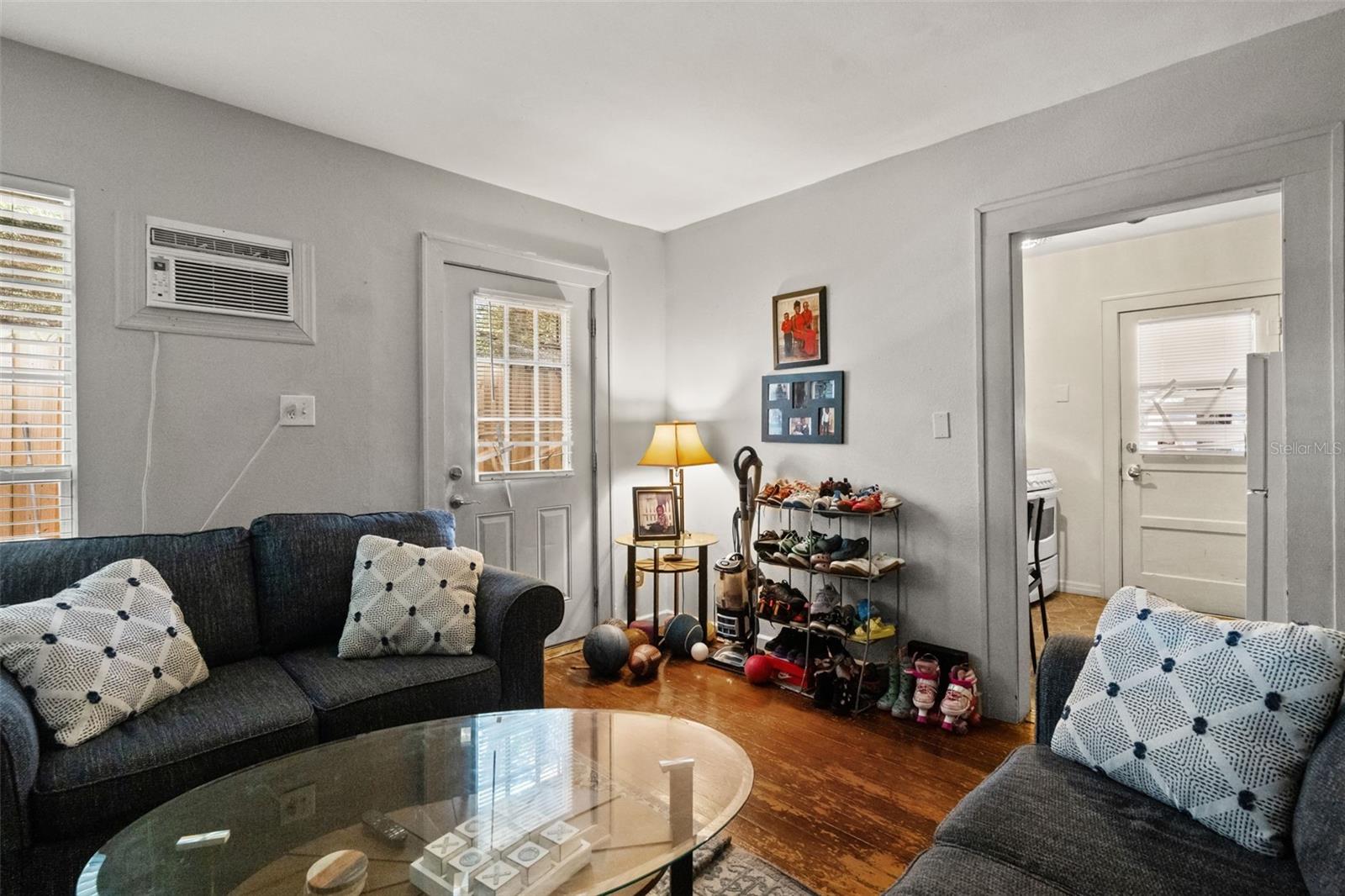4834 TAYLOR ST N — photo 11