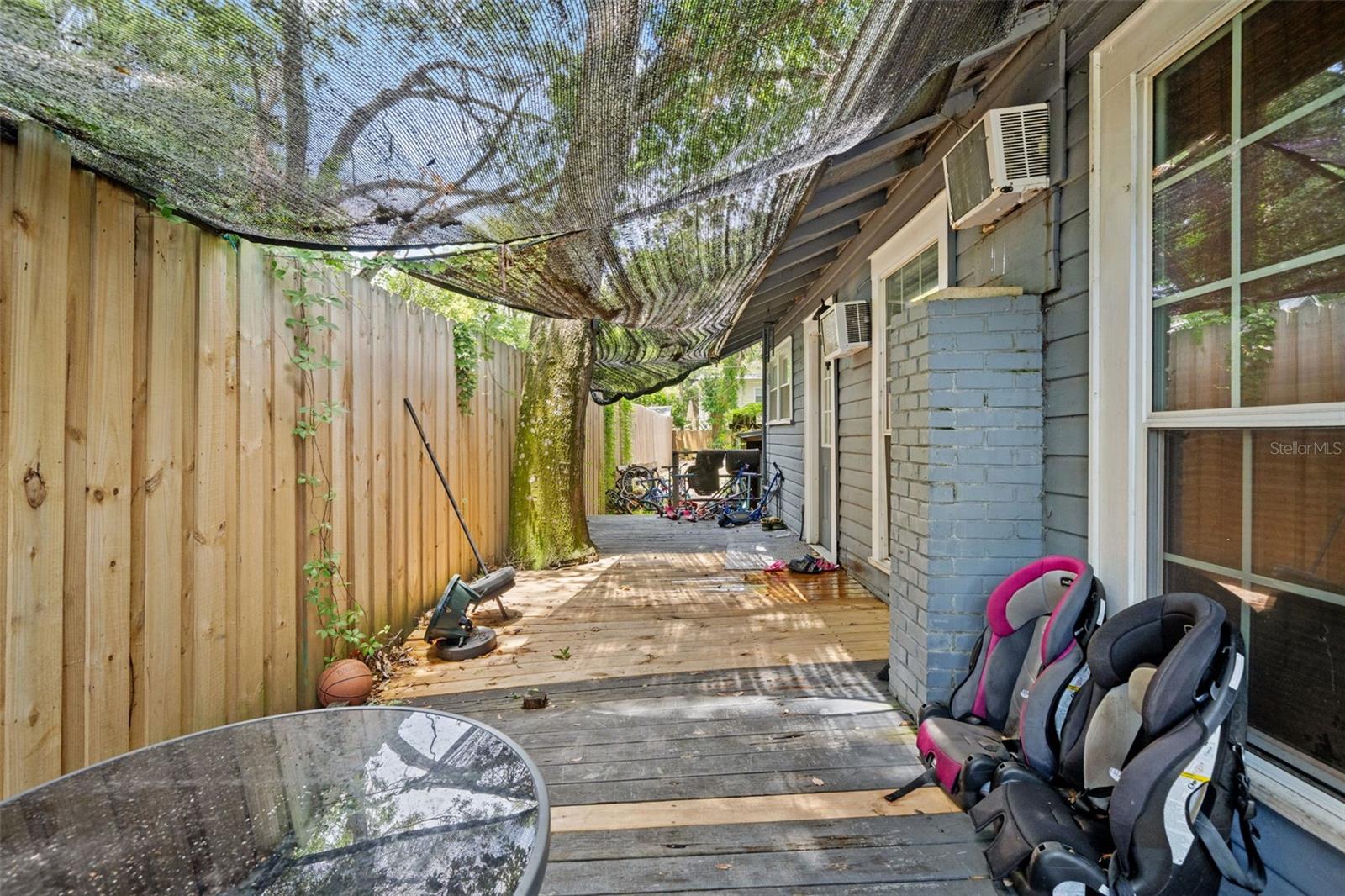 4834 TAYLOR ST N — photo 52