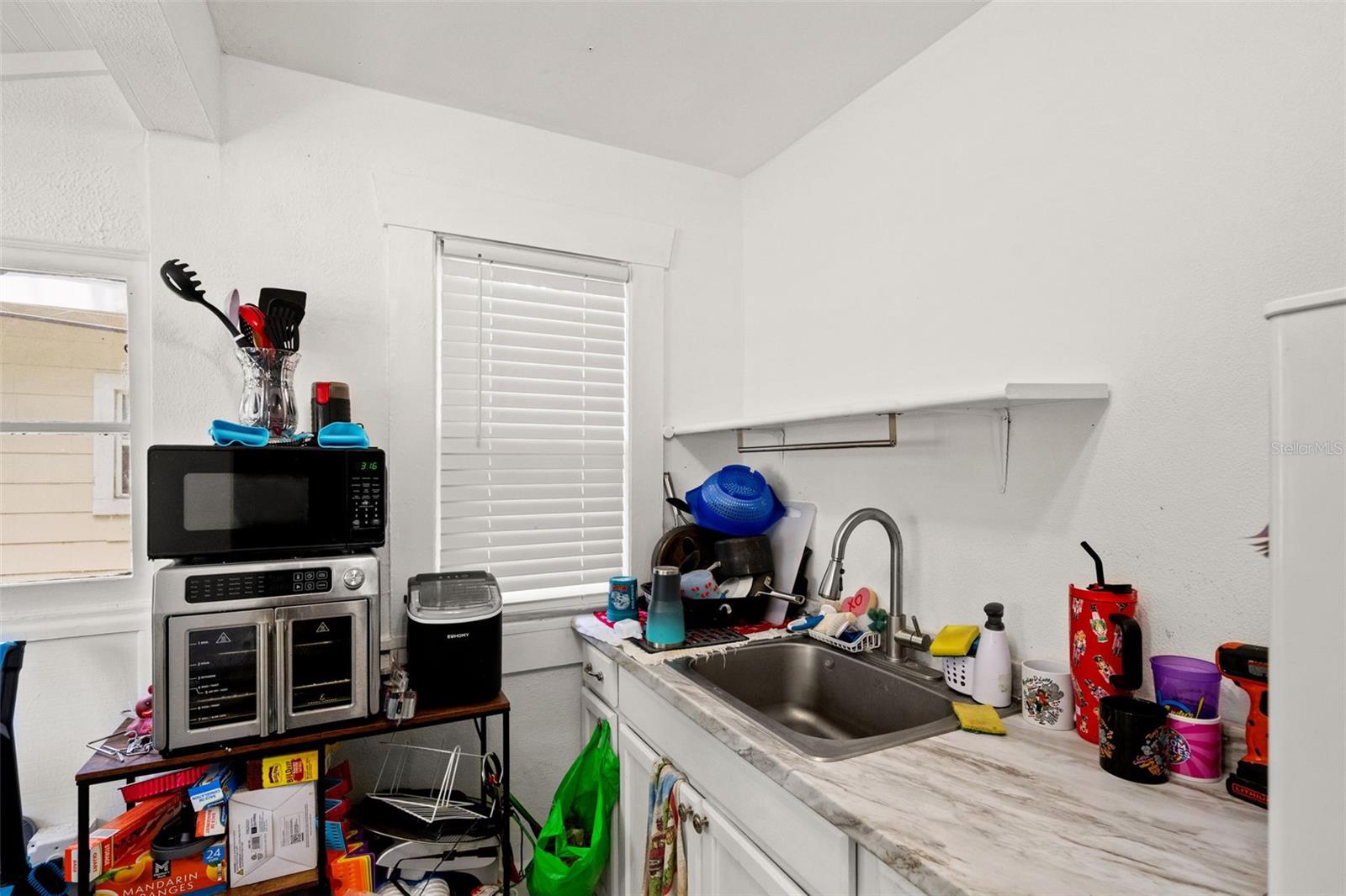 4834 TAYLOR ST N — photo 34