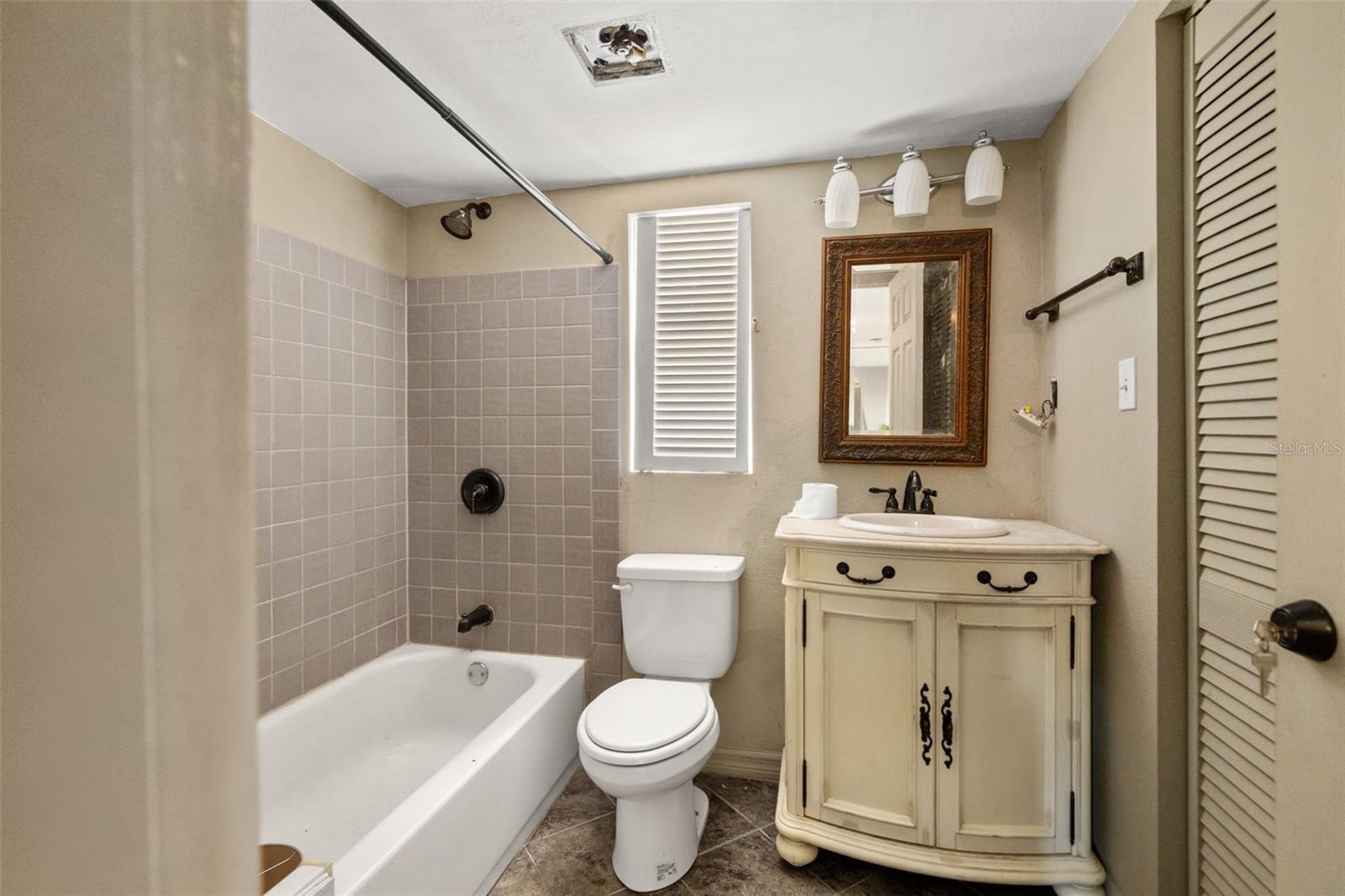 4834 TAYLOR ST N — photo 28