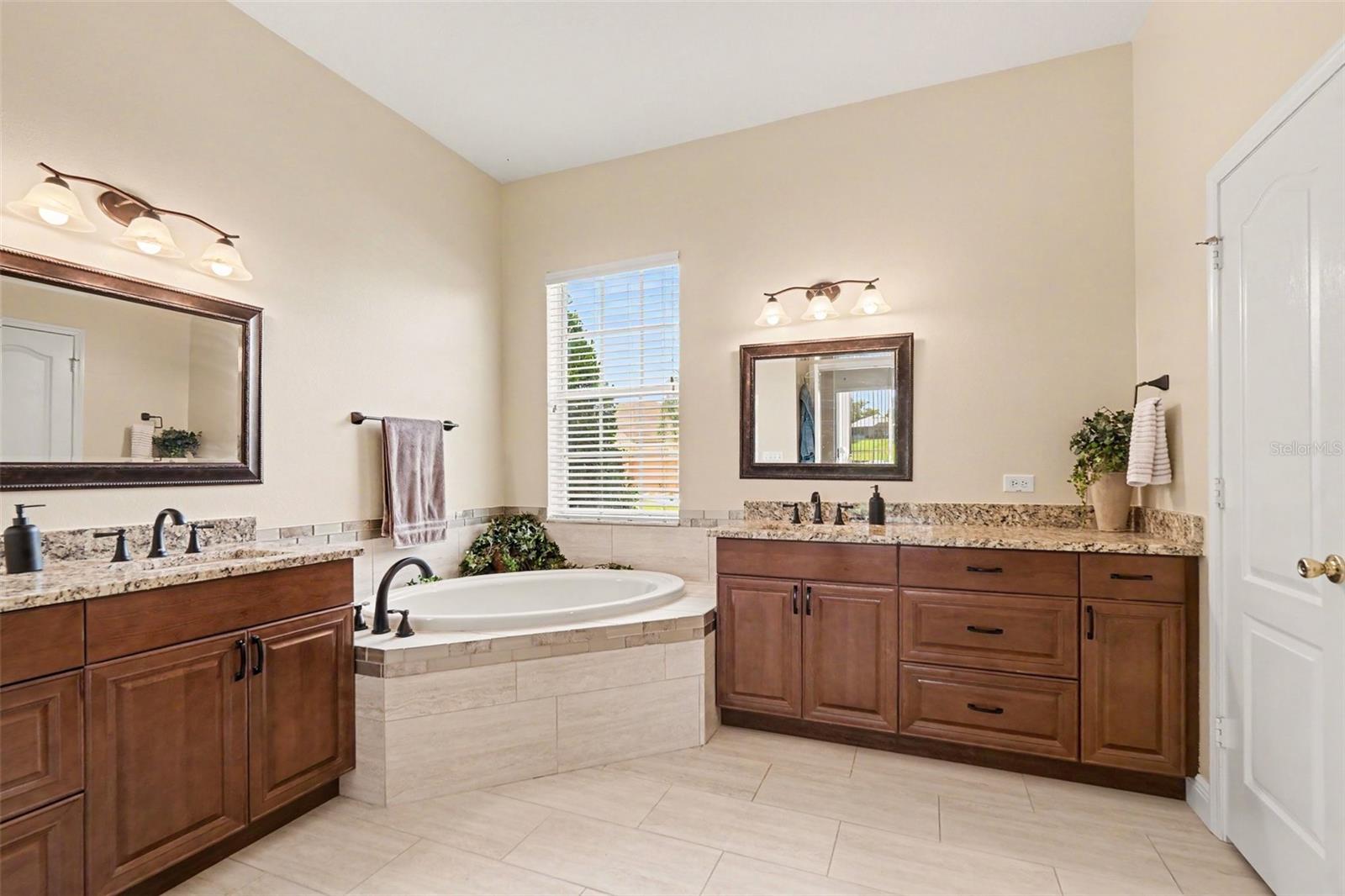 25741 RISEN STAR DR — photo 3