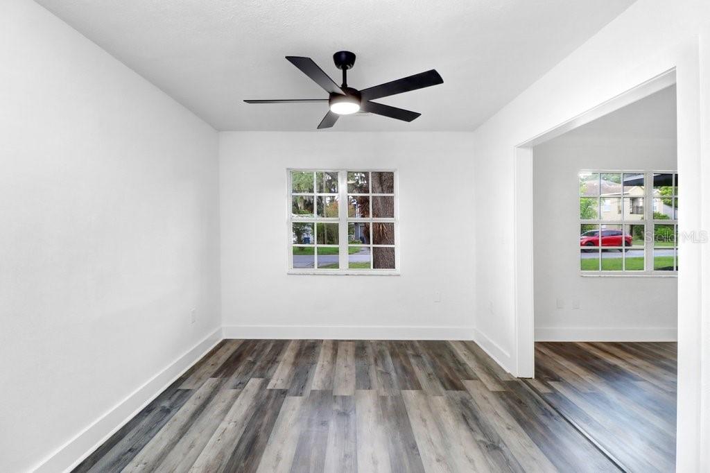 12113 MIDLAKE DR — photo 18