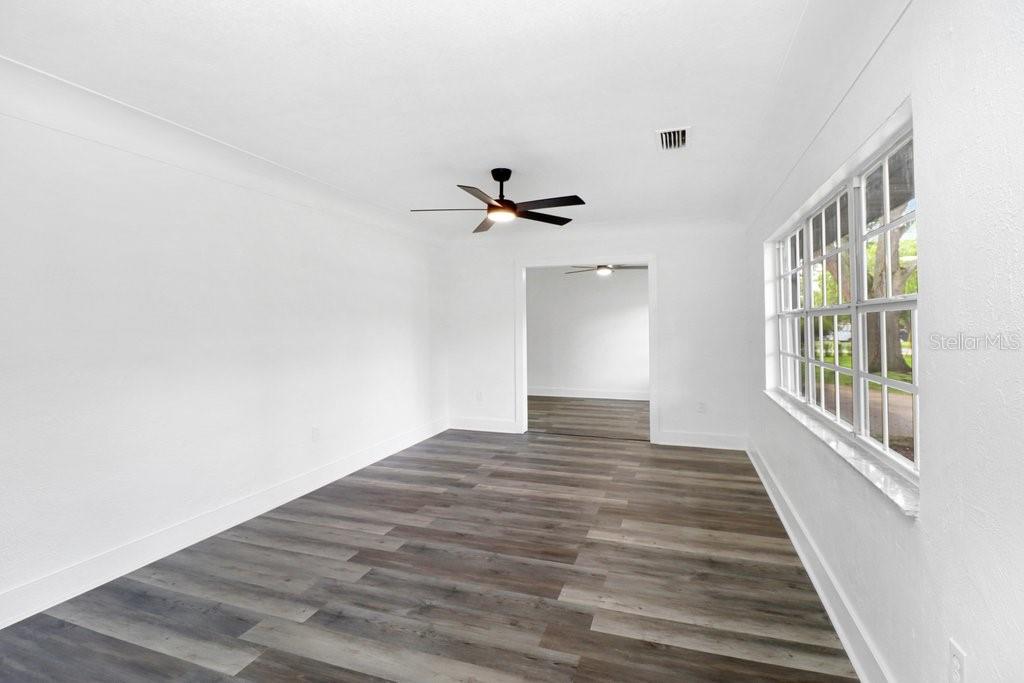 12113 MIDLAKE DR — photo 14