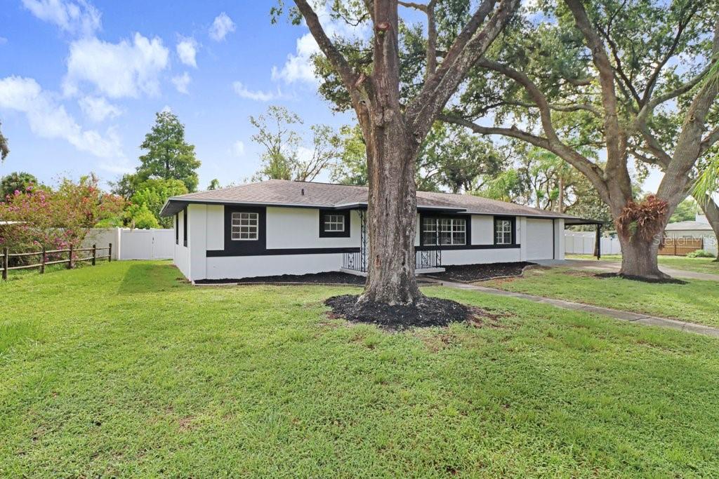 12113 MIDLAKE DR — photo 43