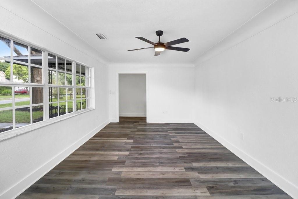 12113 MIDLAKE DR — photo 16