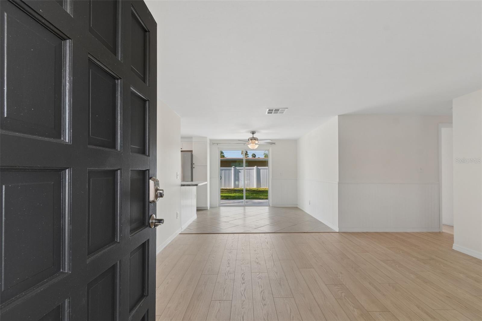 8672 78TH PL — photo 4