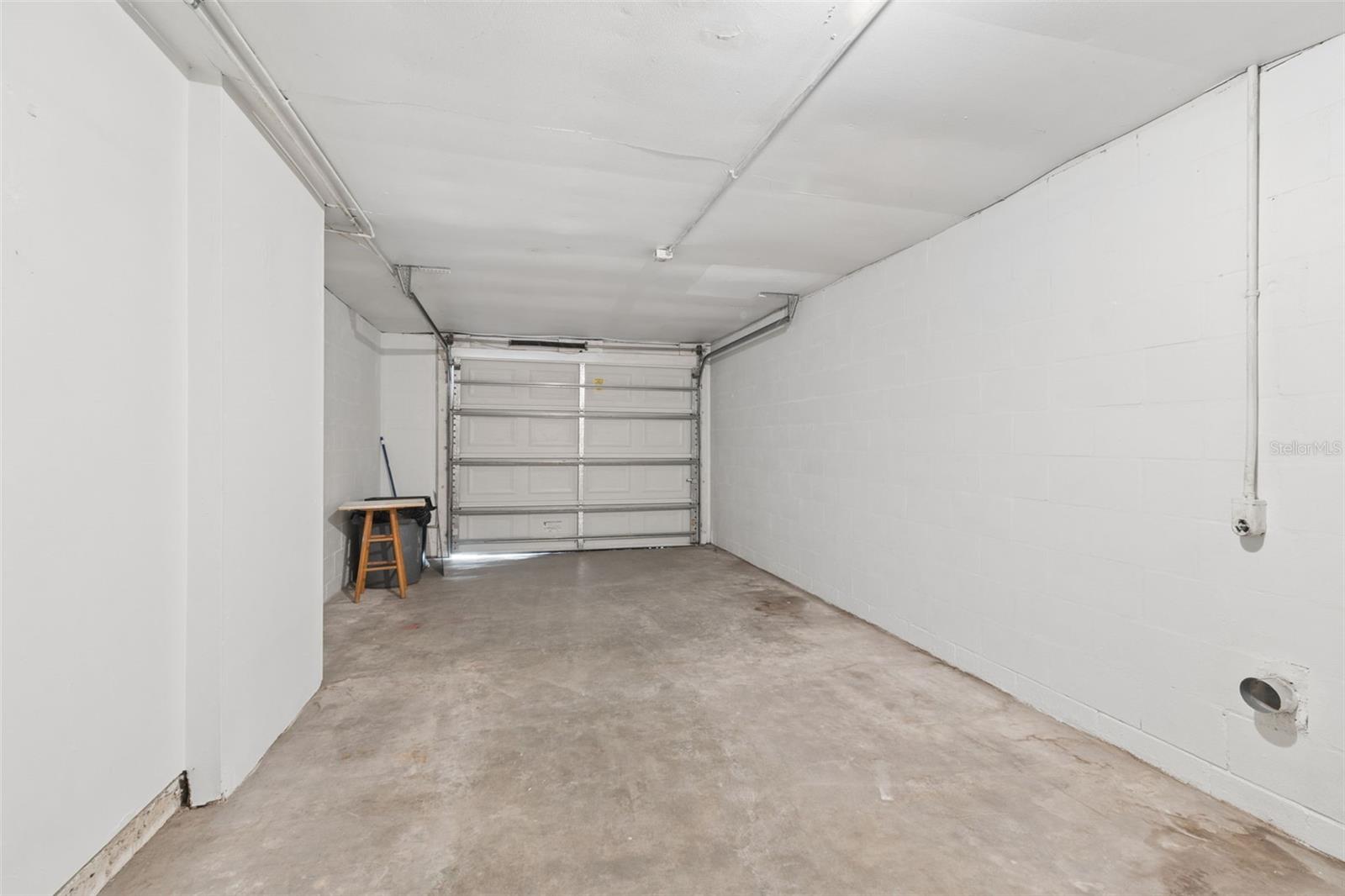 8672 78TH PL — photo 31