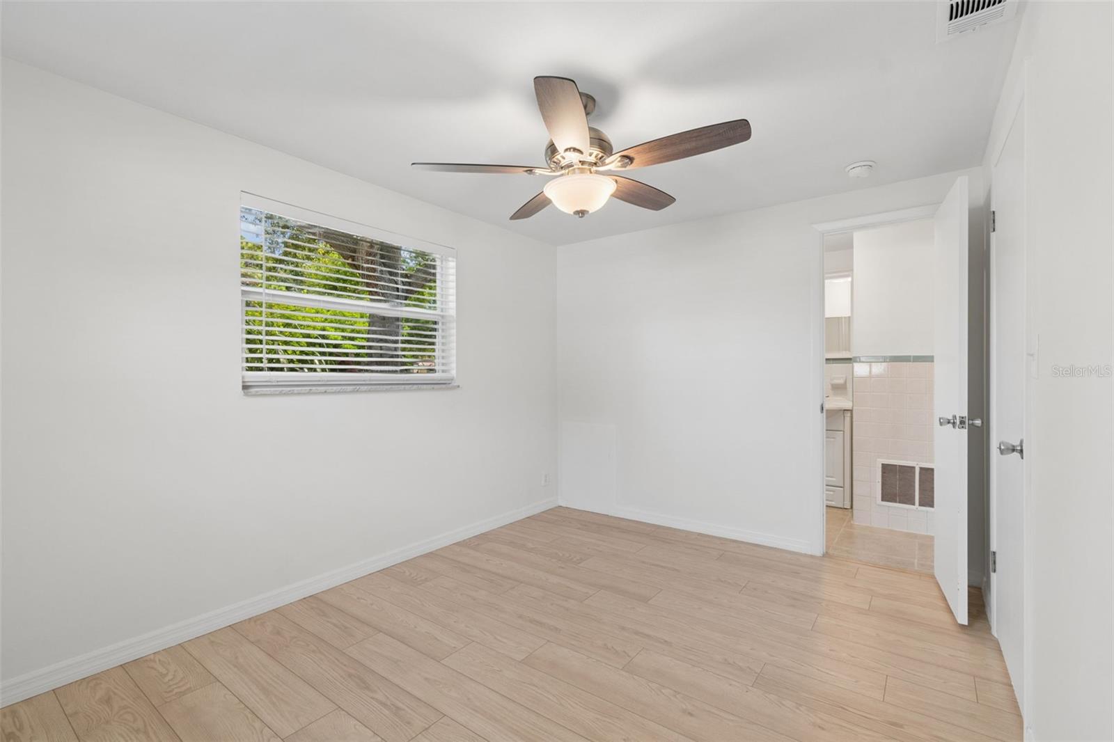 8672 78TH PL — photo 28