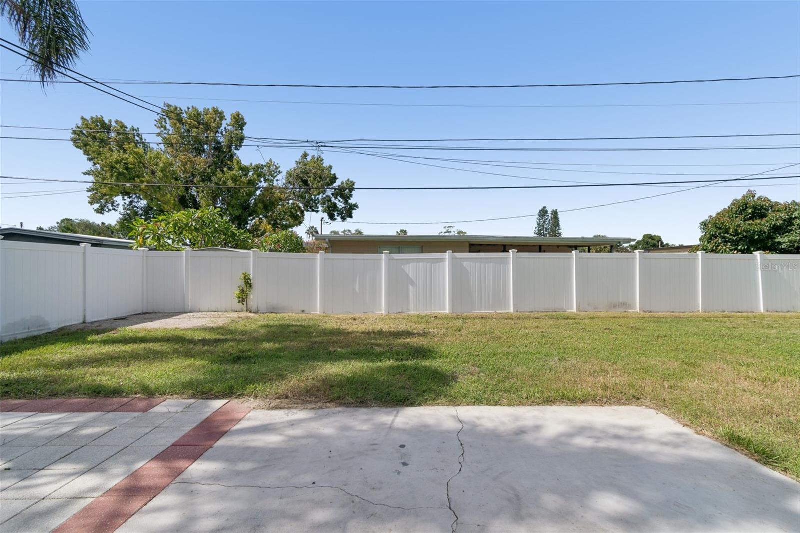 8672 78TH PL — photo 33