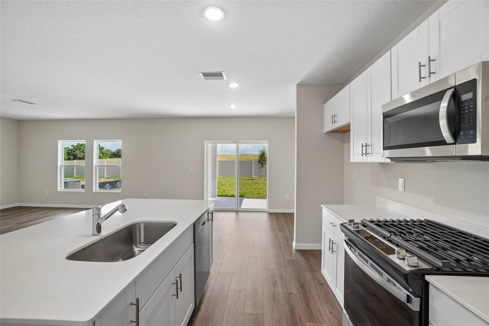36564 SAGEMOOR DR — photo 14